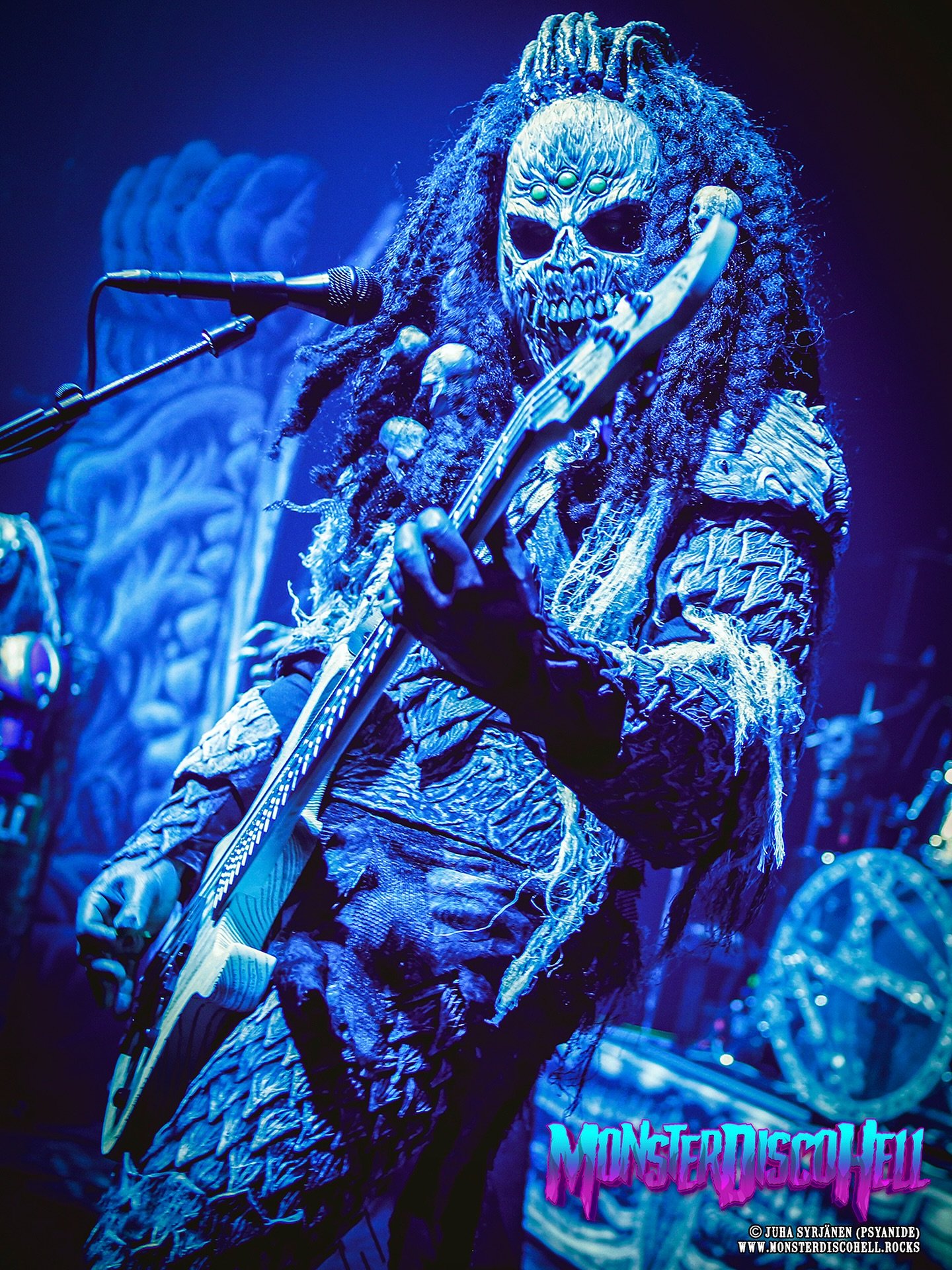 Oh, we made it through fucking Monday. Good job! And now it&rsquo;s Hiistai again! What a surprise! So, here&rsquo;s a cool photo of the Reptroll for today! You know, cool, &rsquo;cos it&rsquo;s blue, cool and cold vibes? No? Ok, fair. Anyways, cool 
