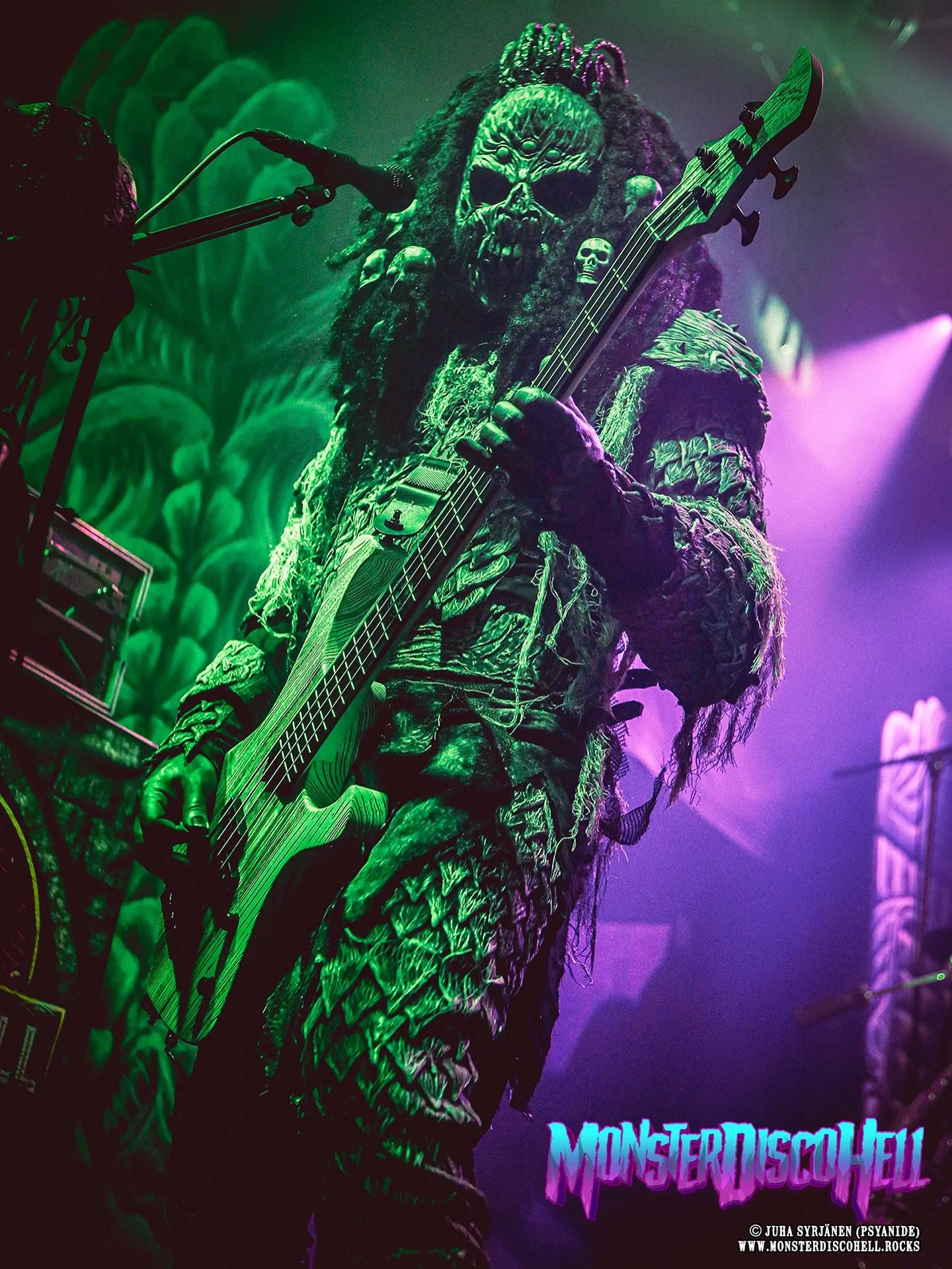 It&rsquo;s Hiistai! Let&rsquo;s continue with the same colour theme we had in yesterday&rsquo;s post, because green and purple just go so well together! 💚💜 Here&rsquo;s a previously unused shot of the Reptroll doing his thing at Tavastia, Helsinki 