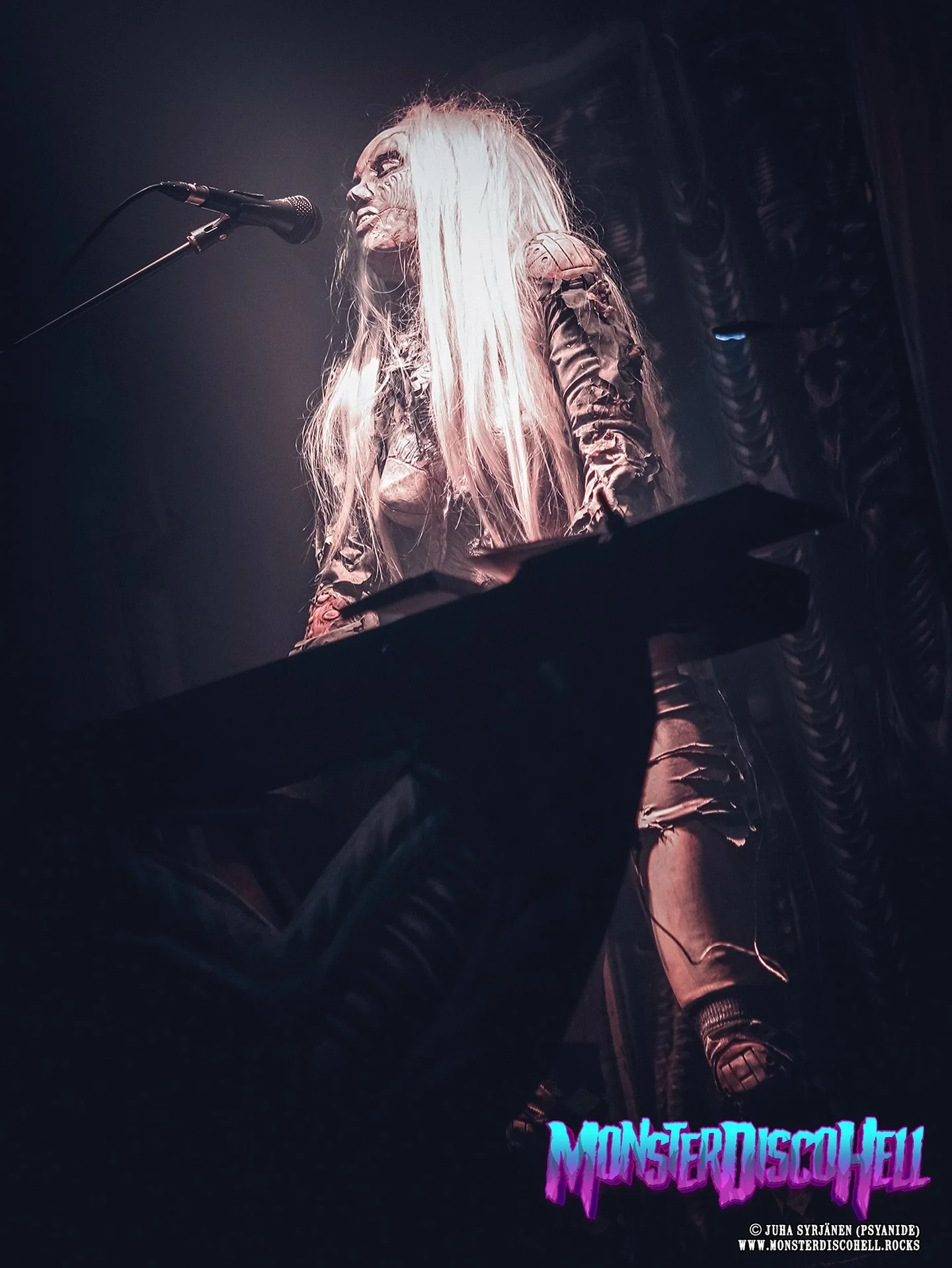 The weekend is almost here again, monstermaniacs! It&rsquo;s Friday, and we&rsquo;ll make it Hella good with this previously unused shot of the Scarbie Doll, taken at Tavara-asema, Tampere on March 21st 2025. The tour continues tonight when Lordi pla