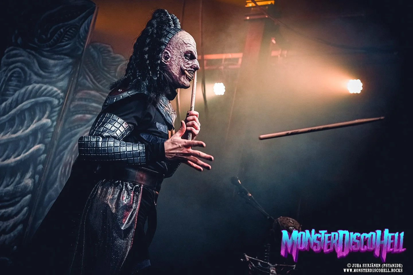 ”How about a magic trick? I’m gonna make this drumstick disappear! Tadaa! it’s gone!” Anyone catch that reference? Anyway, it’s a new week and new Manaday once again here on MDH. It’s crazy how fast the weekends go