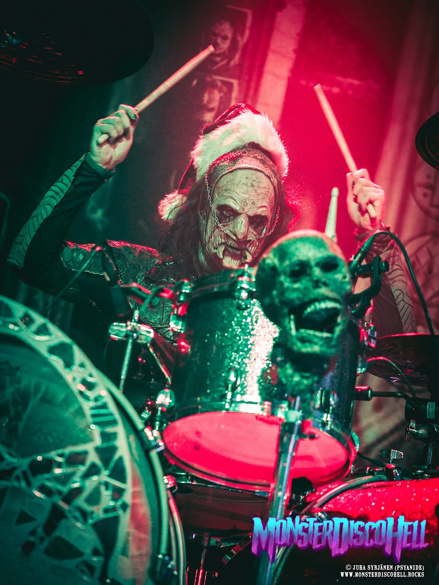 It&rsquo;s a new week, Christmas week in fact, and for this Manaday, here&rsquo;s a previously unused shot of The Little Drummer Boy being all jolly and joyous, going &rdquo;Shall I play for you, pa rum pum pum pum, on my drum?&rdquo; And yes, Mana, 