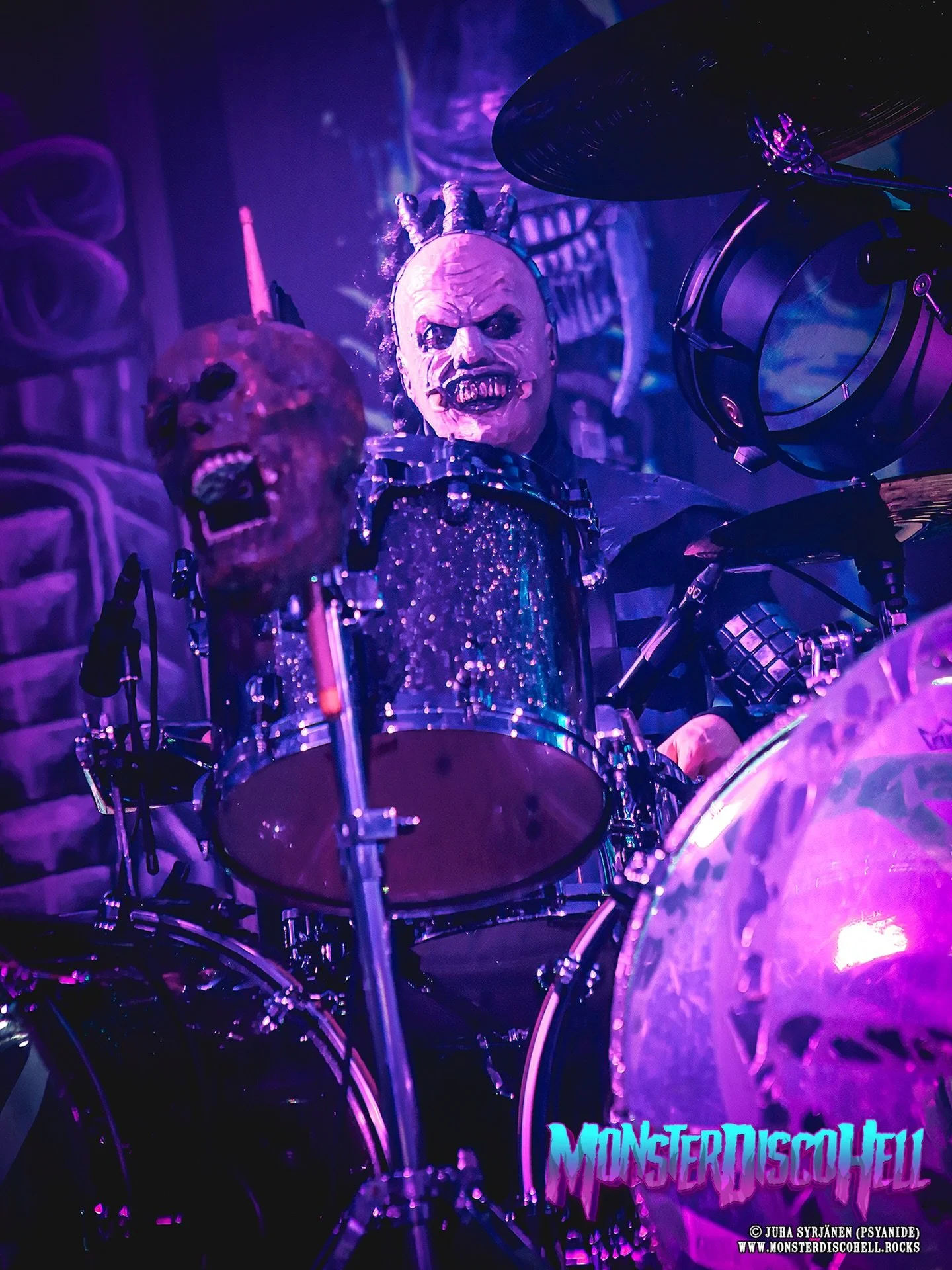 Let&rsquo;s start yet another new week and another new Manaday here on MDH with this previously unused shot of the Pale Pastor sitting comfortably behind his drum kit at Tavara-asema, Tampere on March 21st 2025. Gotta love the xenomorph-inspired head