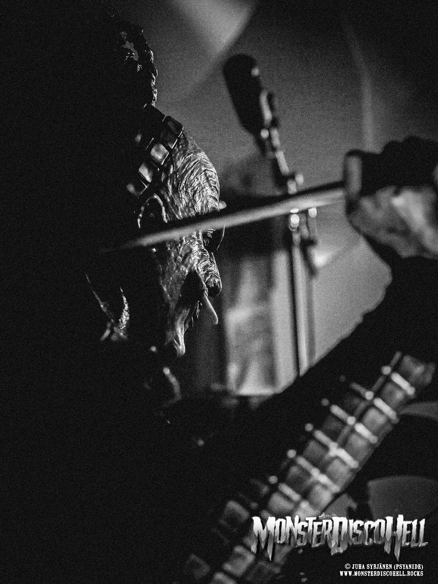 It&rsquo;s Manaday and a new week starting! Nothing much to say. Just stay strong, everybody. Because I&rsquo;m not a part of the daily grind world this week and I&rsquo;m feeling a bit artsy this morning, here&rsquo;s a previously unused, bullshit a