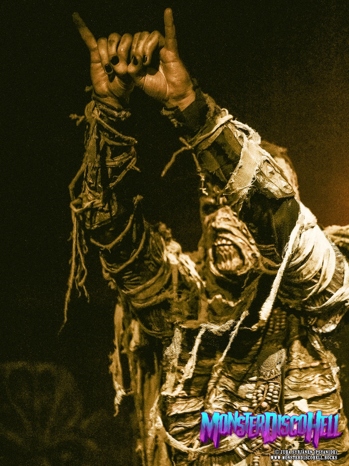 Over the years, all the members of the Monster-squad, current and previous, have had all kinds of trademarks and memorable characteristics. One of Amen&rsquo;s was this &rdquo;mega evil&rdquo; hand sign, where just one fist with the devil horns wasn&