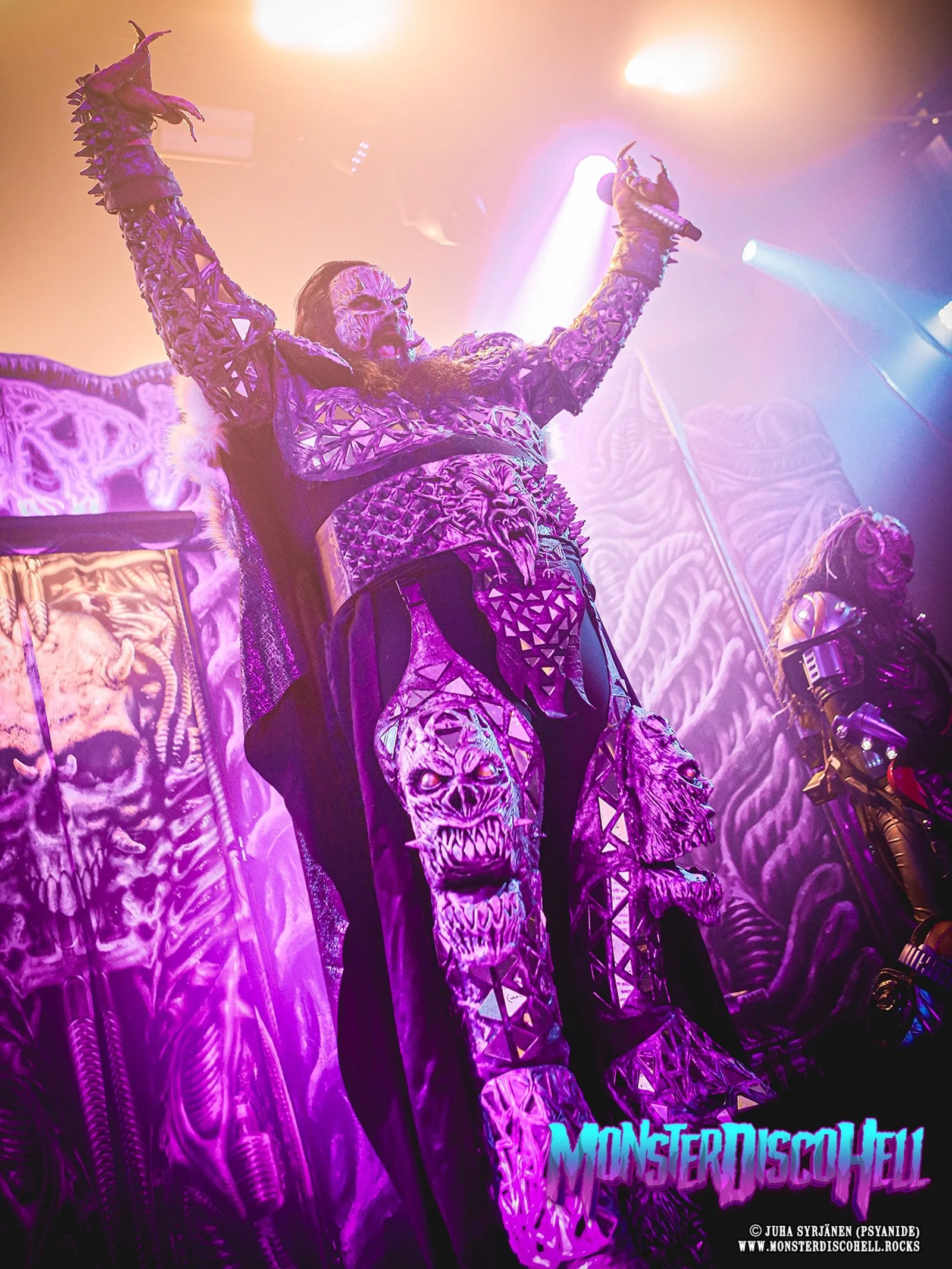HELL YEAH! We all know that phrase and expression and use it a lot, but if &rdquo;Hell yeah!&rdquo; was a Lordi picture, what would it look like? Here&rsquo;s a pretty good entry to that contest, I&rsquo;d say! But, hell yeah, it&rsquo;s Saturday and