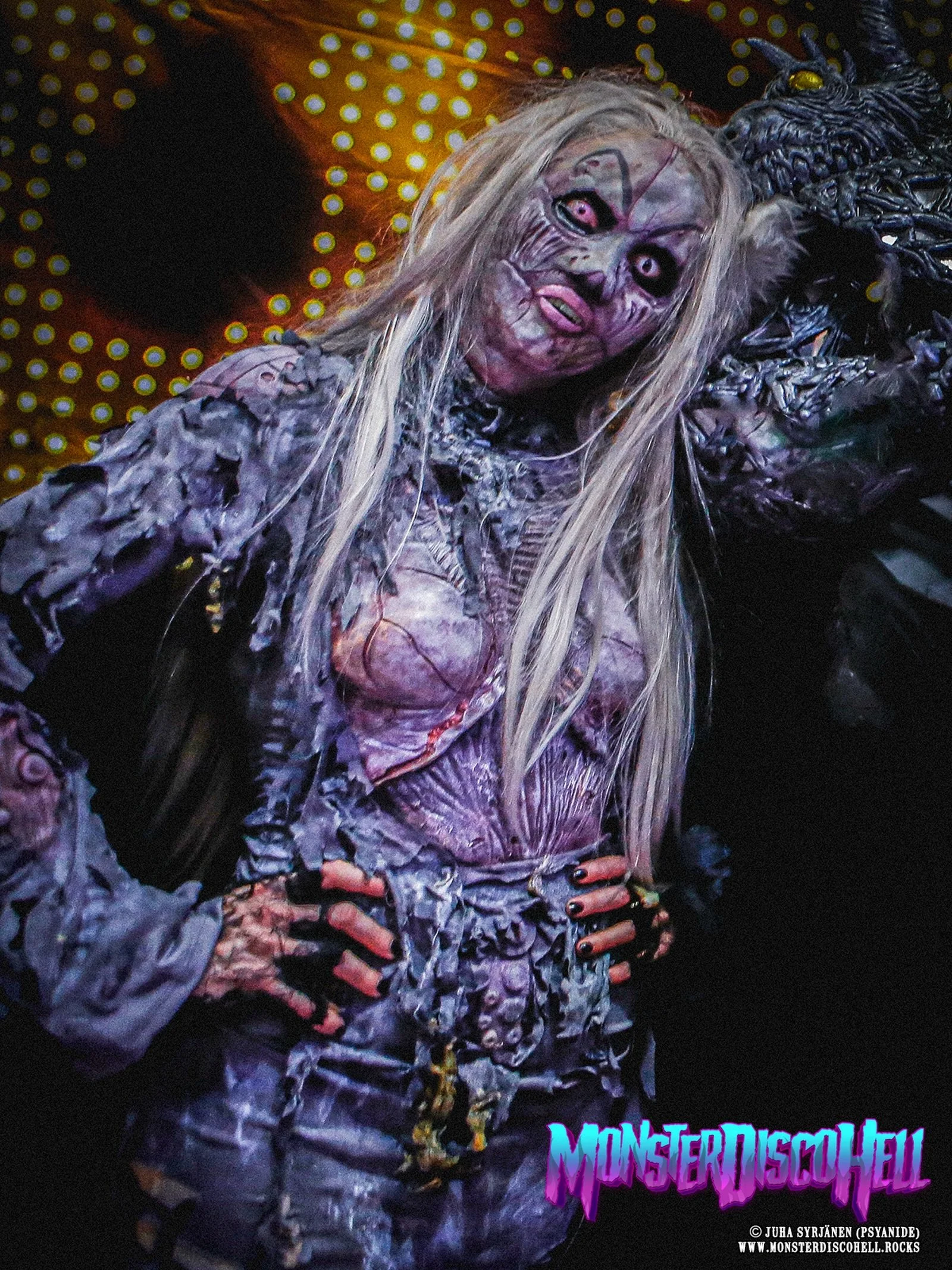 It&rsquo;s finally Friday, just a few more hours to go and the weekend is here! You&rsquo;ve got this! And I&rsquo;ve got you! 💜 Let&rsquo;s make this Friday a Hella Good one again and post this previously unused shot of the Scarbie posing casually,