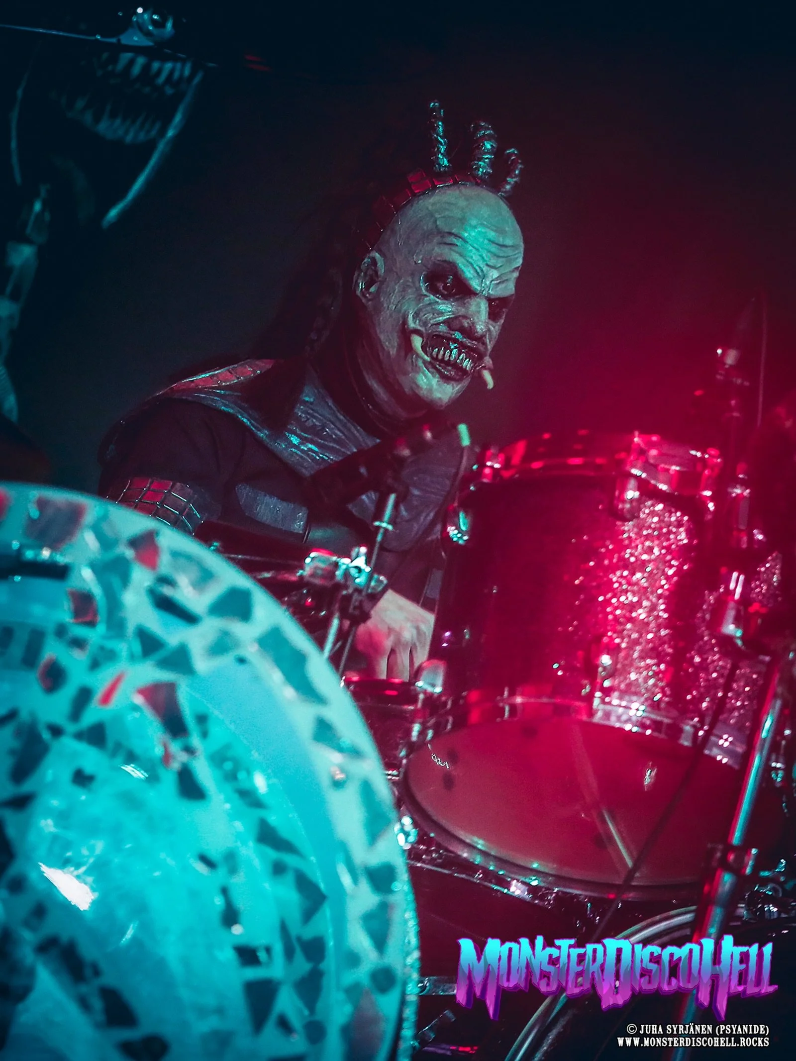 We&rsquo;re rolling and flowing into a new week here again, just like a drum fill that just keeps on going. Mana knows about those! So yeah, it&rsquo;s Manaday once again. To kick it off, here&rsquo;s a previously unused shot of Mana, taken at Tavara