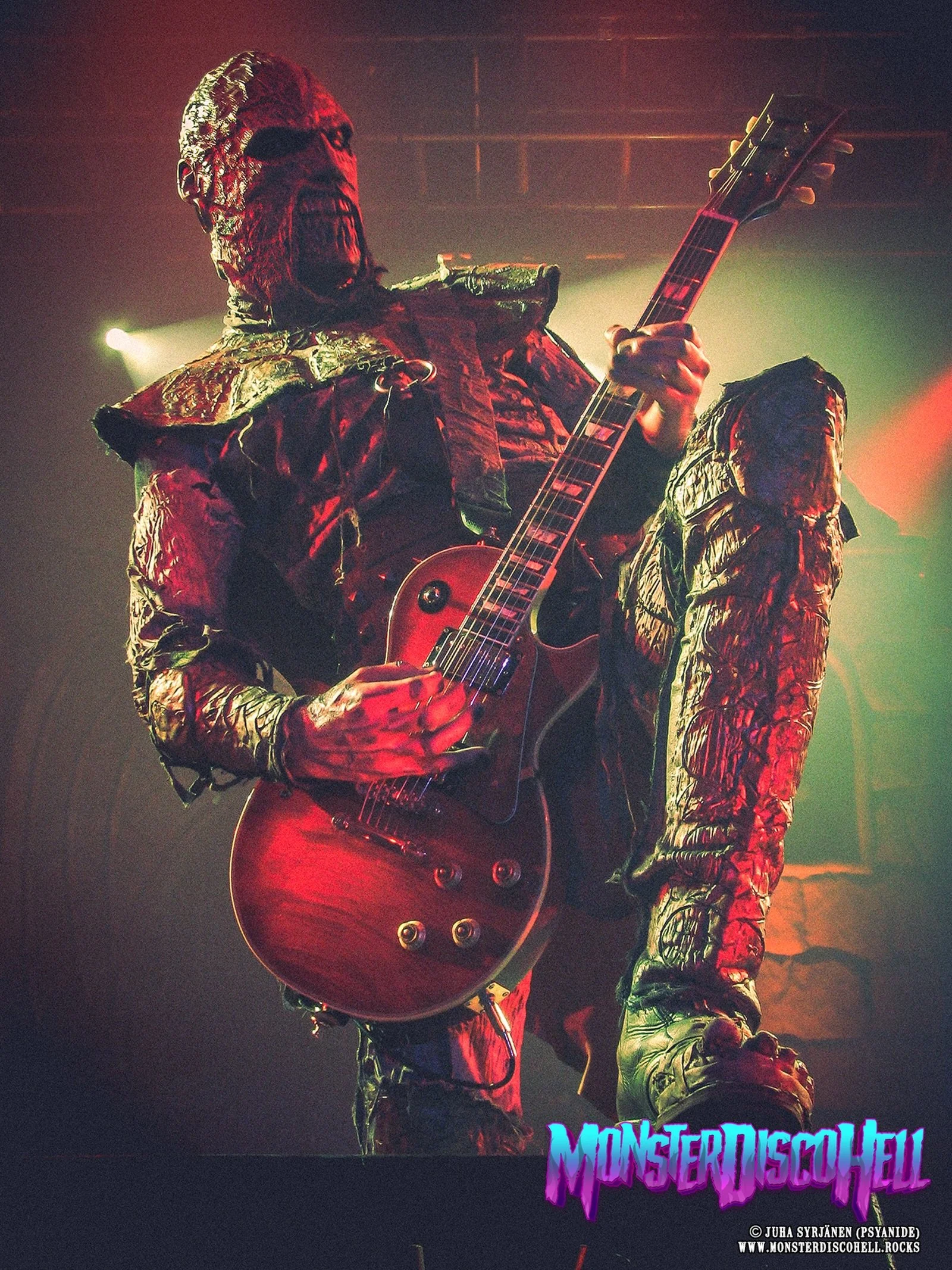 Let&rsquo;s enjoy today&rsquo;s Throwback Thursday with this pretty cool The Arockalypse era shot of Amen I took at Lisebergshallen in Gothenburg, Sweden on September 19th 2006 when Lordi played there on their Bringing Back The Balls to Europe 2006 t