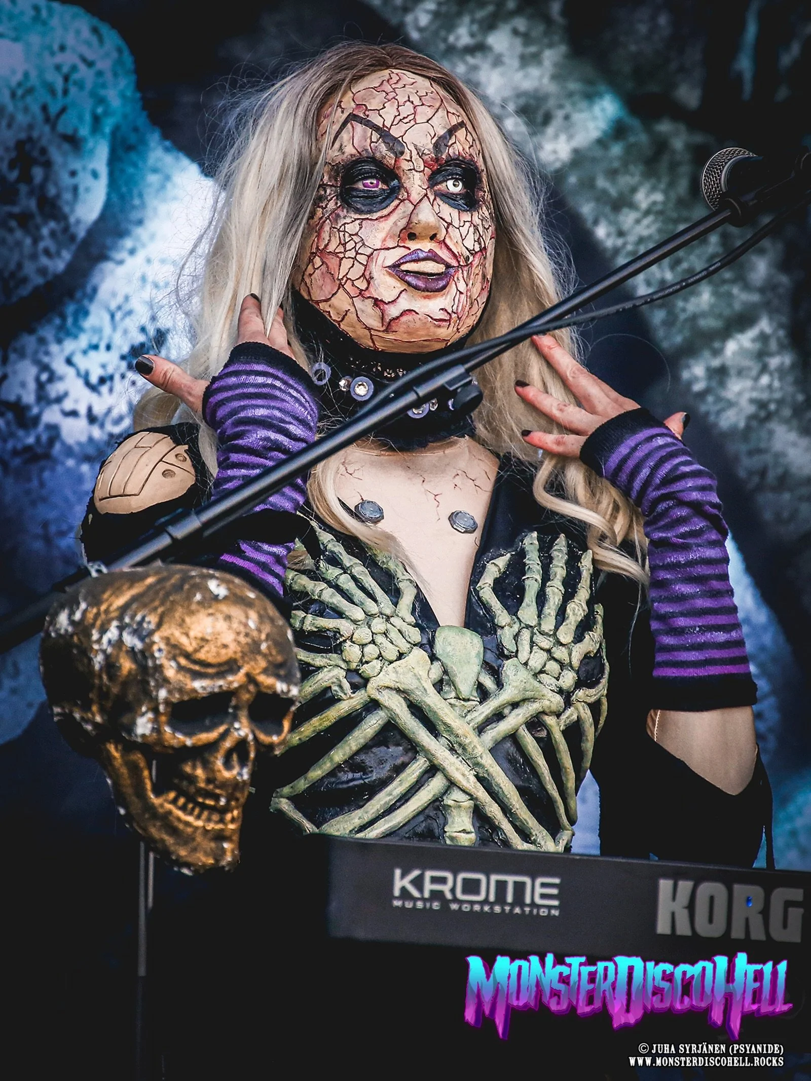 Today is a Hella Good Friday because The Arockalypse 20th anniversary summer festival season continues when Lordi plays at Kuopiorock in Kuopio! I know there&rsquo;ll be many monstermaniacs attending. Are you one of them? Raise hell and have fun! If 