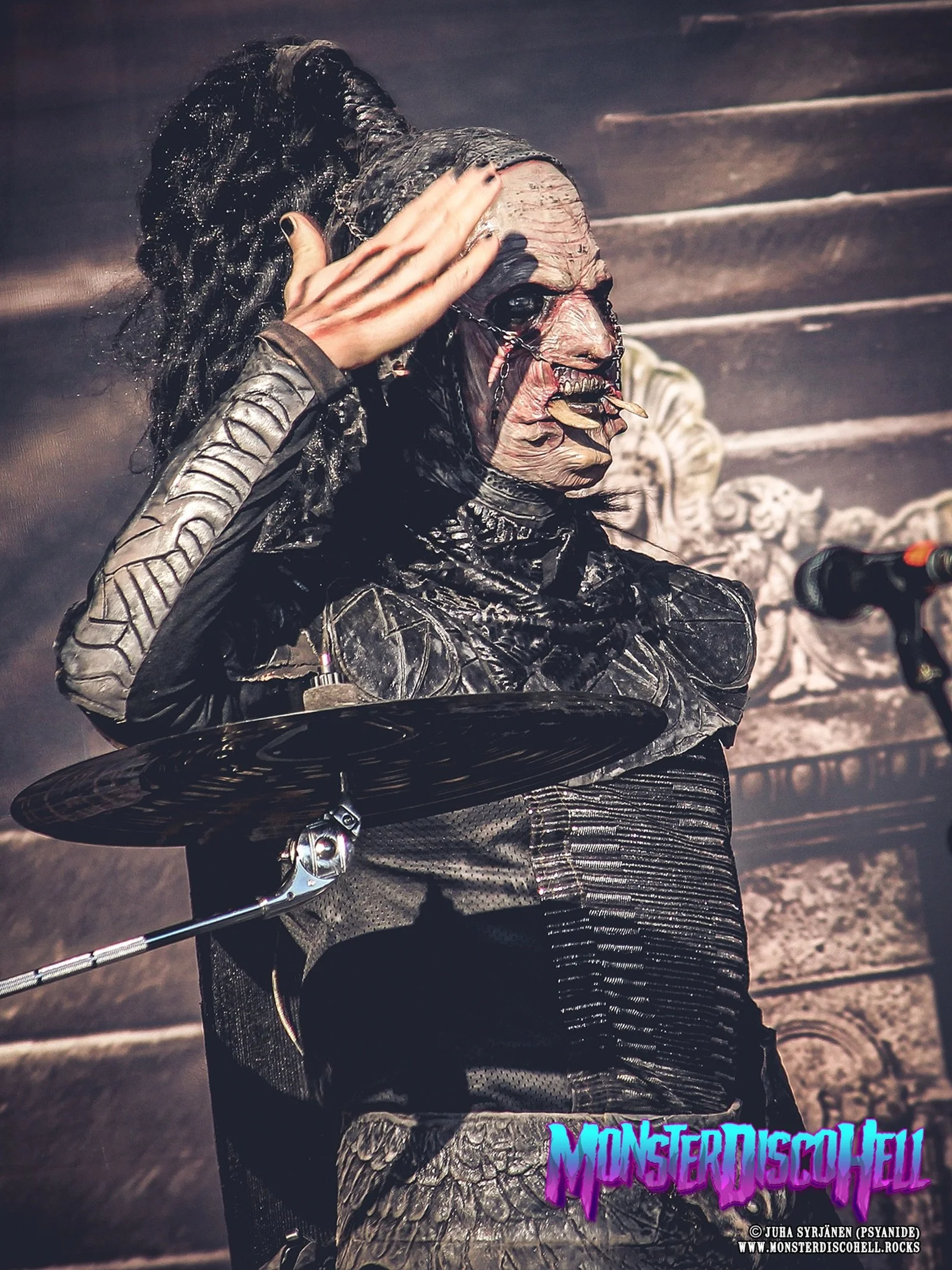 New week, new Manaday! 🫡 Is that a fabulous salute or is Mana just shielding his eyes from the blinding sunlight? Scorchio! 🌞 This shot was taken at Rock in the City Vantaa festival on June 11th 2022. Photo by @psyanide / MonsterDiscoHell