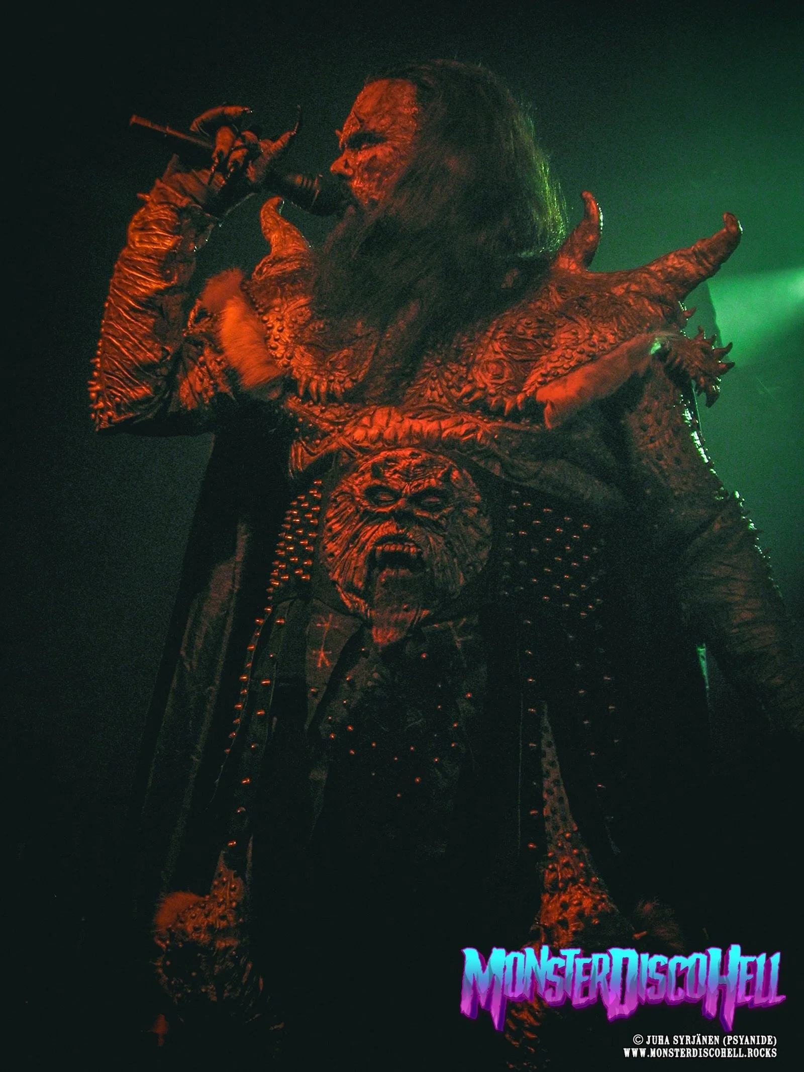 Hey, it&rsquo;s Throwback Thursday again! How about we have this The Arockalypse era shot of Mr. Lordi, taken at LKA Longhorn in Stuttgart, Germany on September 27th 2006, on the Bringing Back The Balls To Europe 2006 tour? Okay? Good! And dear mania