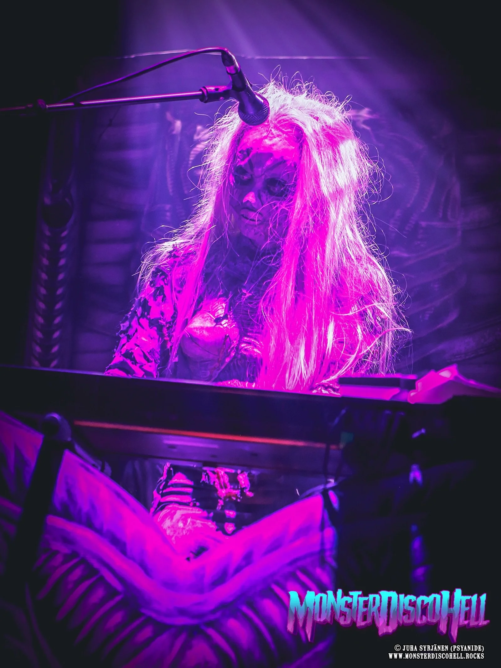 It&rsquo;s Hella Good Friday, I guess&hellip; At least for those who get to go to the meet &amp; greet today at the Lordi museum at Simerock festival in Rovaniemi! Serious FOMO right here, not gonna lie. But hey, have fun and enjoy, I&rsquo;ll be the