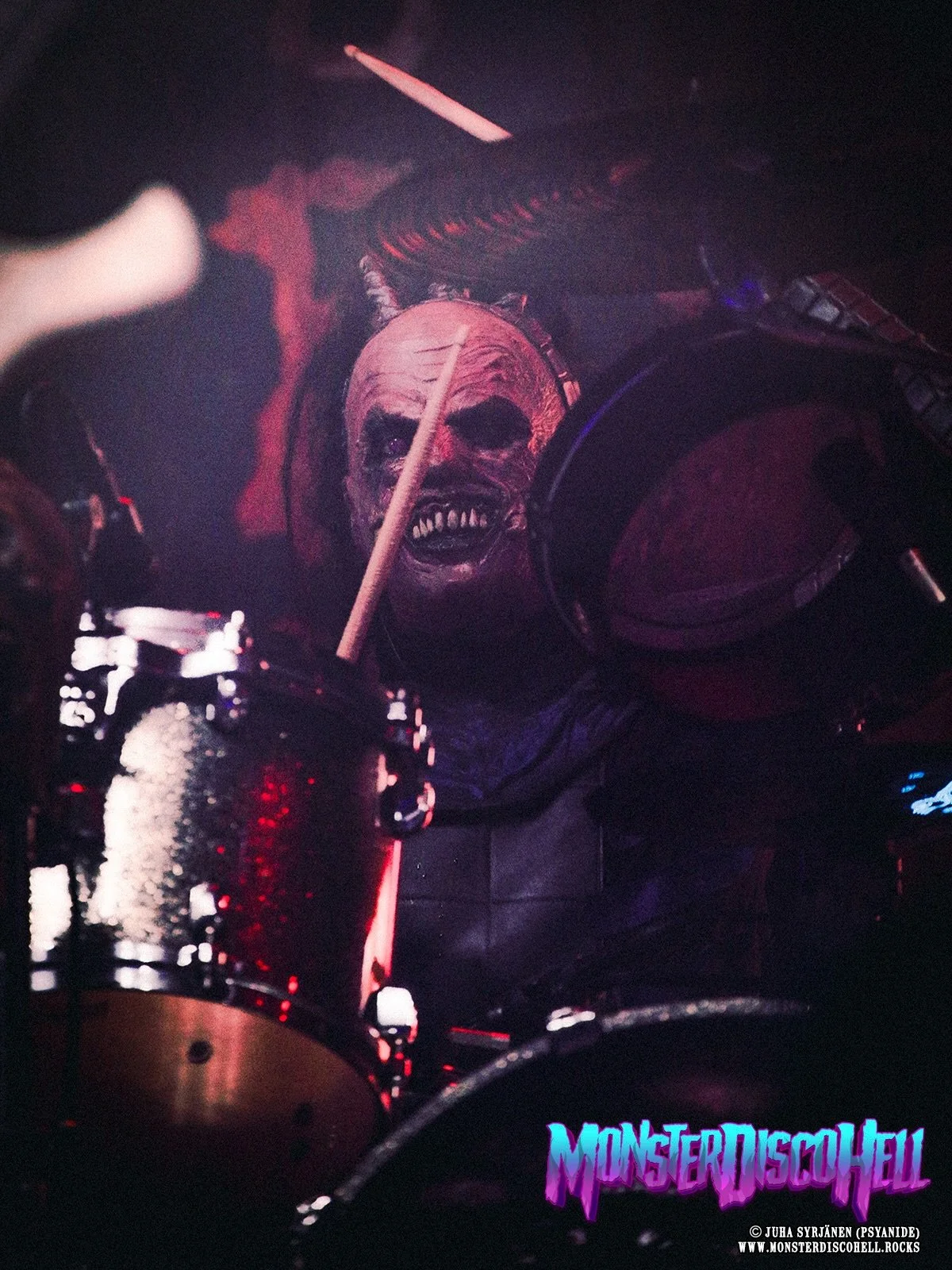 Whyyy oh why are weekends so godsdamn short!? I mean, just ugh&hellip; But what can we do, other than just get back to the daily grind again. It&rsquo;s Manaday, though, so here&rsquo;s the Minister of Sinister, making it all a bit more bearable as u