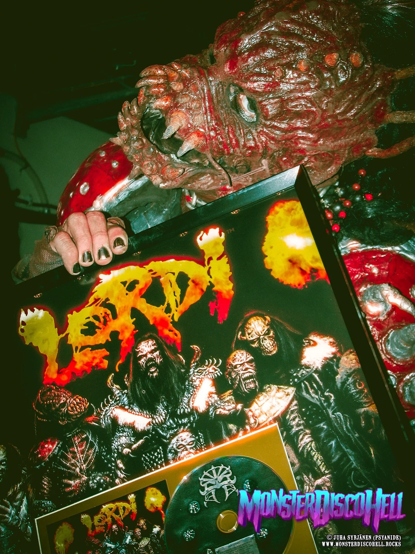 Rawr! 👹 Maniacs, it&rsquo;s Throwback Thursday! For today, here&rsquo;s a fun shot of Kita showing off his Swedish The Arockalypse gold record that was awarded after the band&rsquo;s first show on the Bringing Back The Balls To Europe &rsquo;06 tour