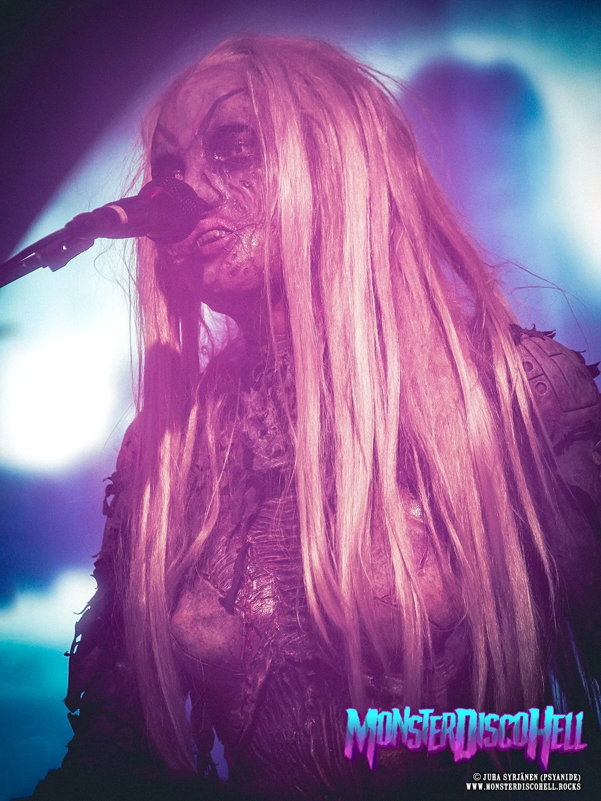 The weekend can&rsquo;t start soon enough, am I right, maniacs? Hella&rsquo;s expression in this photo tells everything right now. So yeah, it&rsquo;s still a Hella Good Friday, and we&rsquo;ll power through! This shot was taken at Logomo, Turku on A
