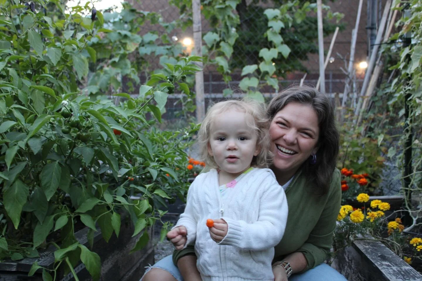 Happy Earth Day!! 🌻🌱🌏🌊🦆

Grateful to be in a community of stewards&mdash; taking care of our land, ecosystem and neighbors. 

A few scenes from the year including snaps from our Earth Day Skillshare.