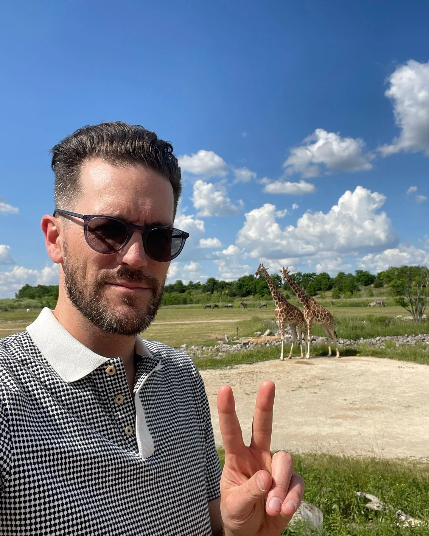 Played an absolutely wild party this week at @columbuszoo for @workday. Hung out with giraffes, some of the biggest sports stars in the world, and @lukebryan. What a life. #todaysdjmrbooth