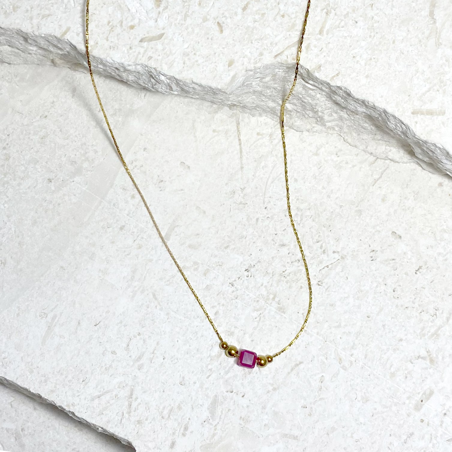 Resilient_necklace_Ruby_2.jpg