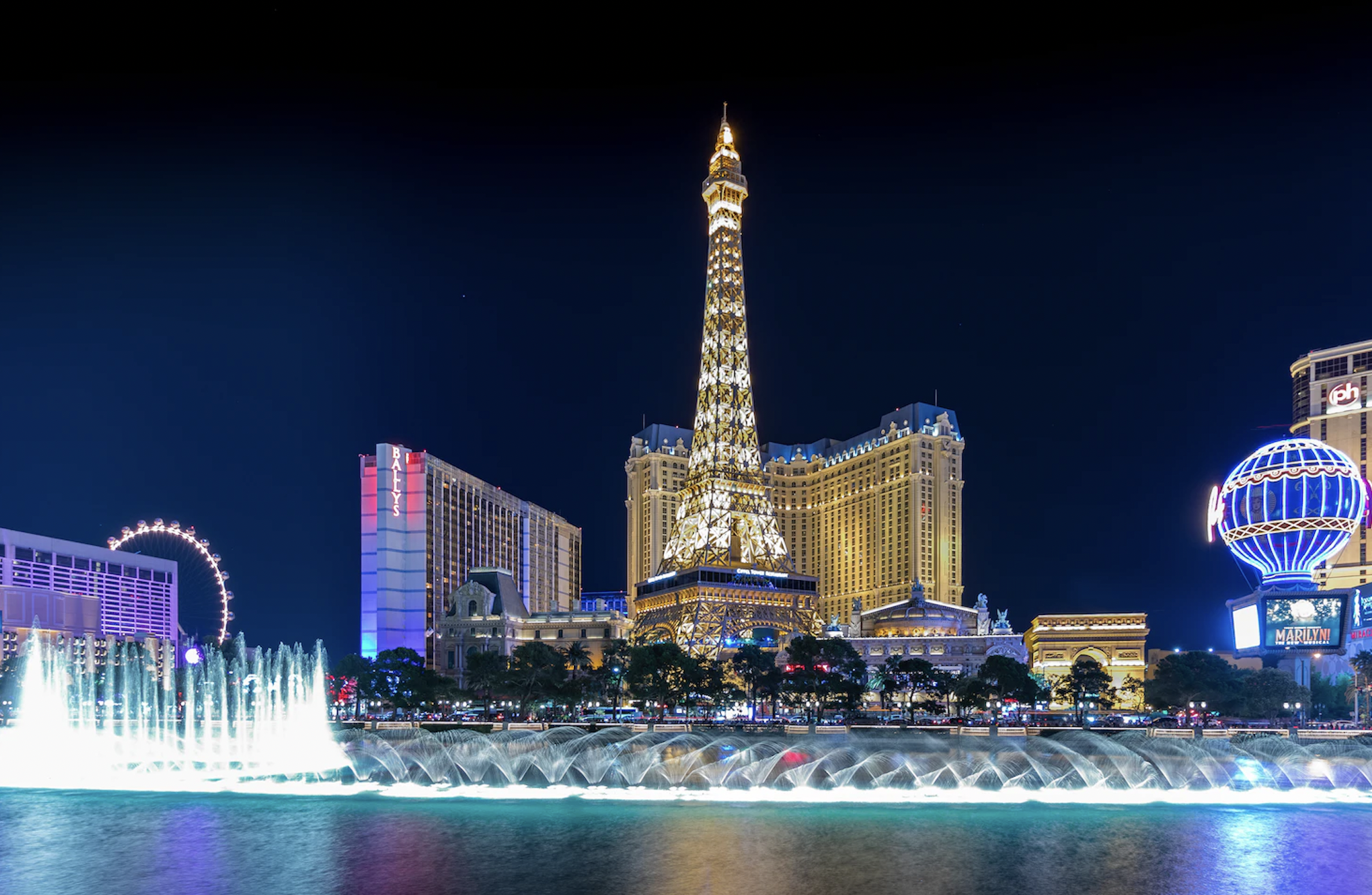 Gambling Meccas of the World: Five Casinos Worth Visiting in Your Life