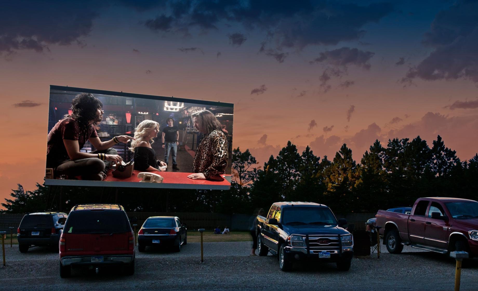 There’s Top Gun Double Feature Drive-in Movie Coming to Edmonton in May