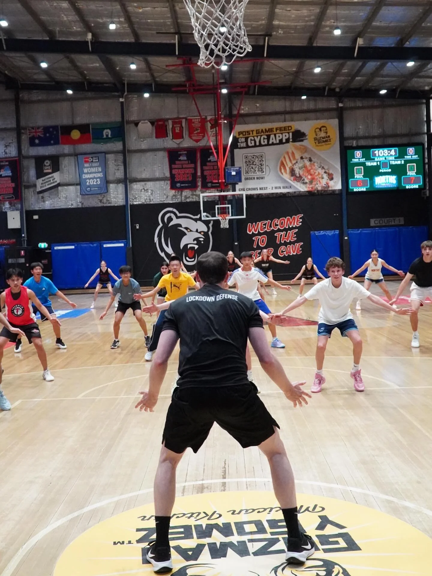 Mike Jagacki Defensive Clinic 🏀🔒

Last Friday at the Cave, we were fortunate to host elite defensive coach Michael Jagacki for a high energy clinic for both players and coaches, bringing serious detail and intensity 💪🔥

15+ coaches attended the c