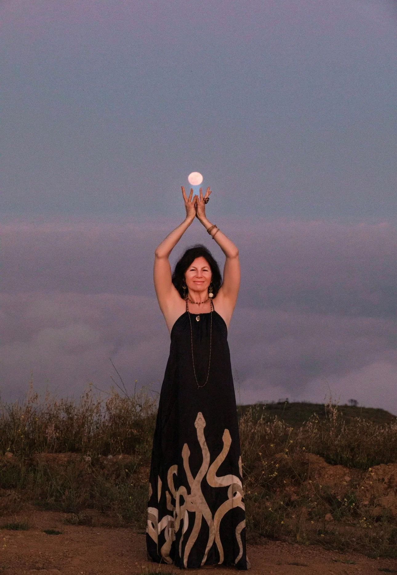 The Cosmic Connection: Why Women &amp; The Full Moon Go Together