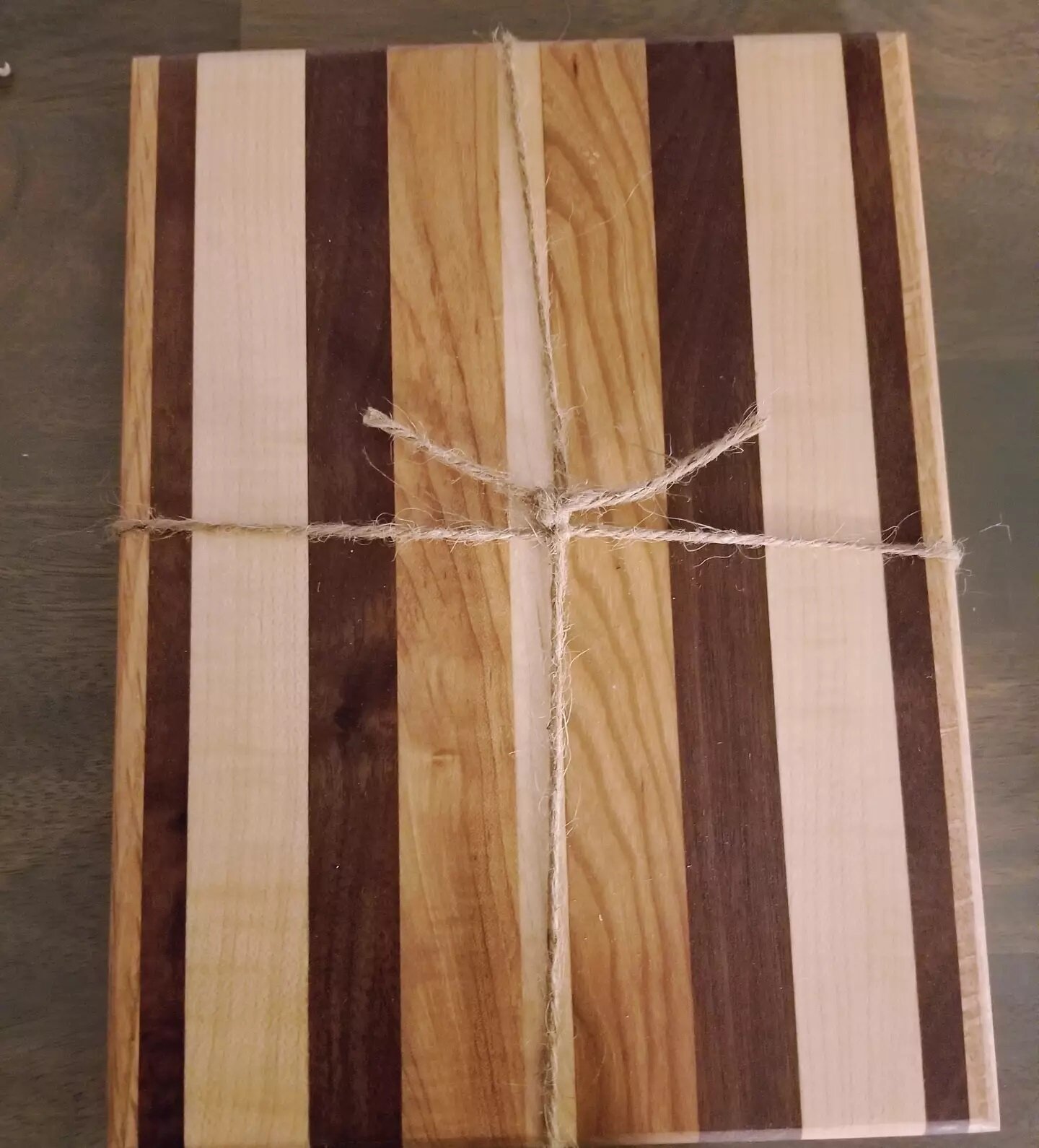 We truly have the best customers ❤ Special thanks to our amazing client today for this gorgeous handmade cutting board 😍 Shout out to all of our recent customers in #Baldwin #Somerset #NewRichmond #TurtleLake #Amery #Colfax &amp; #Hudson 

#MightyCl