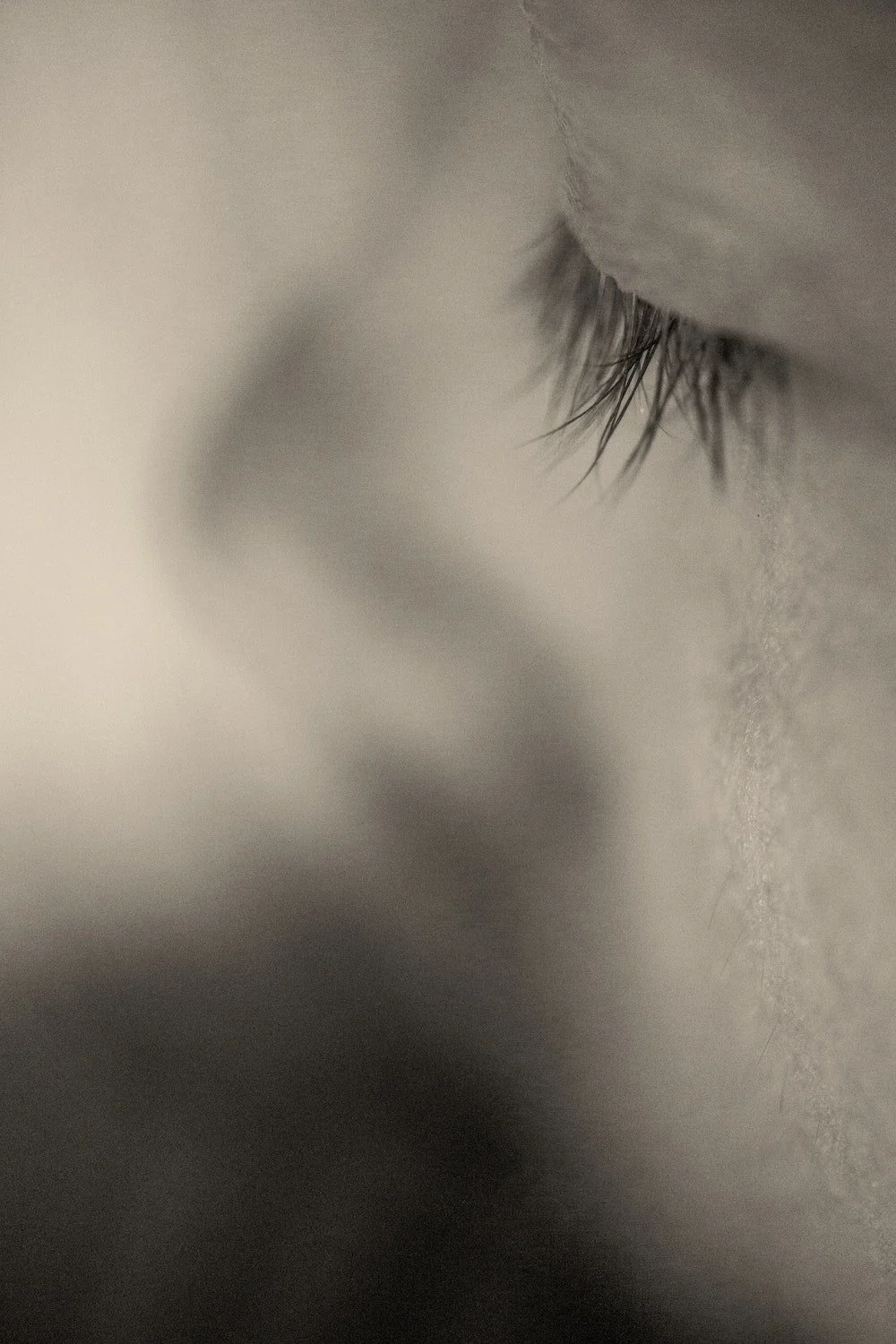 Clinical Hypnosis session imagery focusing on the eye