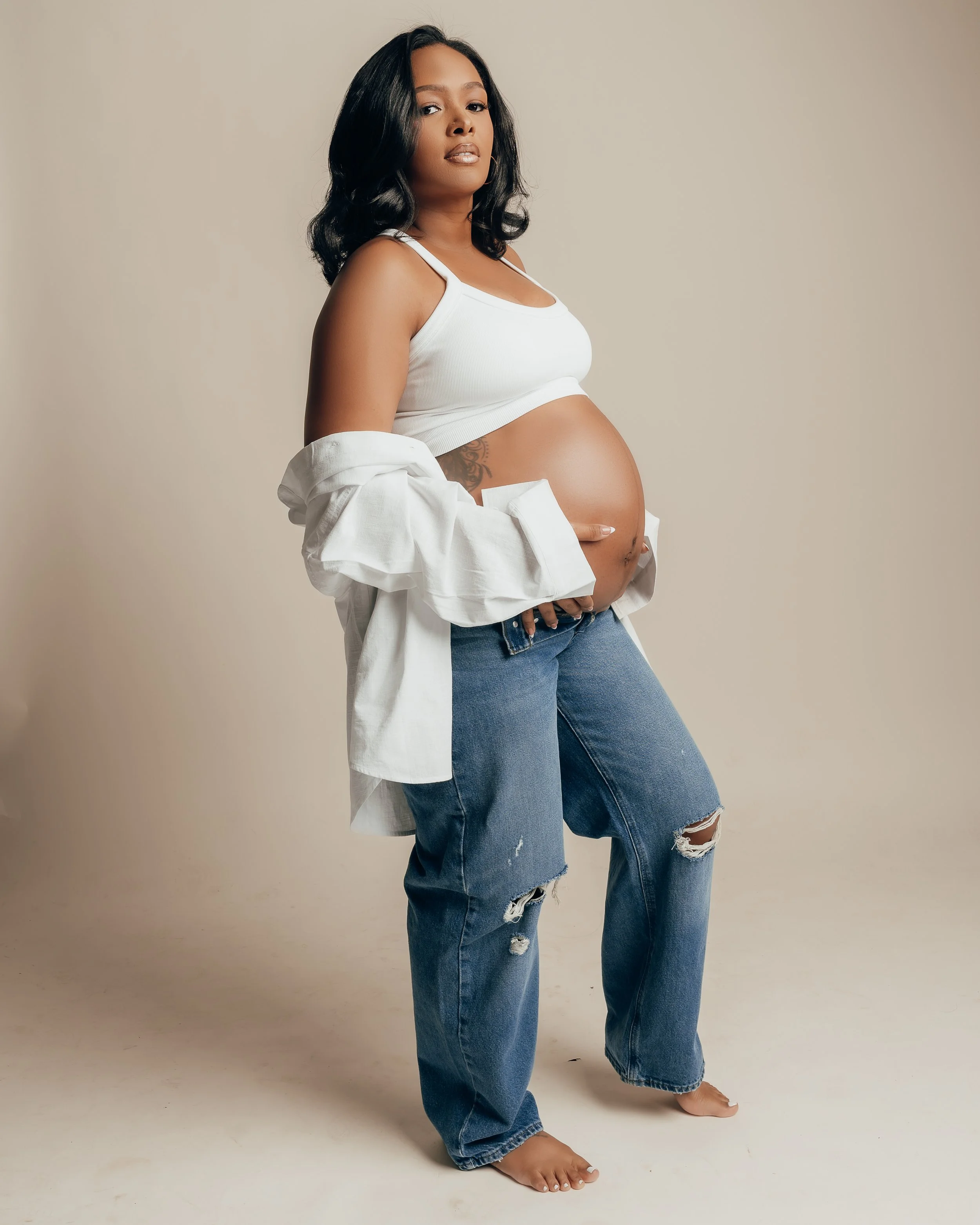 Luxury maternity session in raleigh, nc by vonteshotit