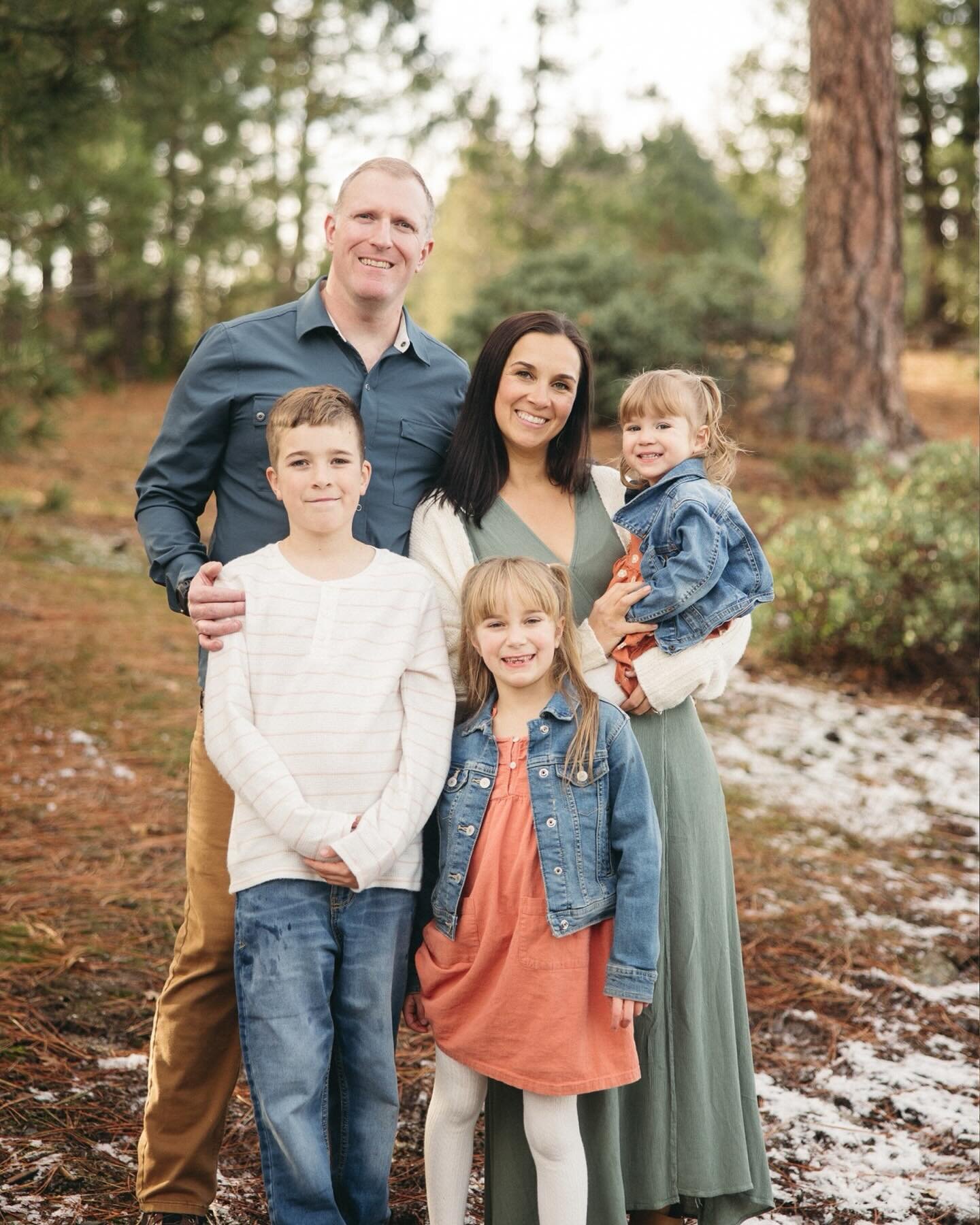 That &ldquo;mountain top experience&rdquo; is truly best when shared. Thank you Nestell Family for the opportunity to capture your family. 
&bull;
&bull;
&bull;
#bryangallagherphoto #familyphotos #familyphotographer #nevadacity #nevadacityfamilyphoto