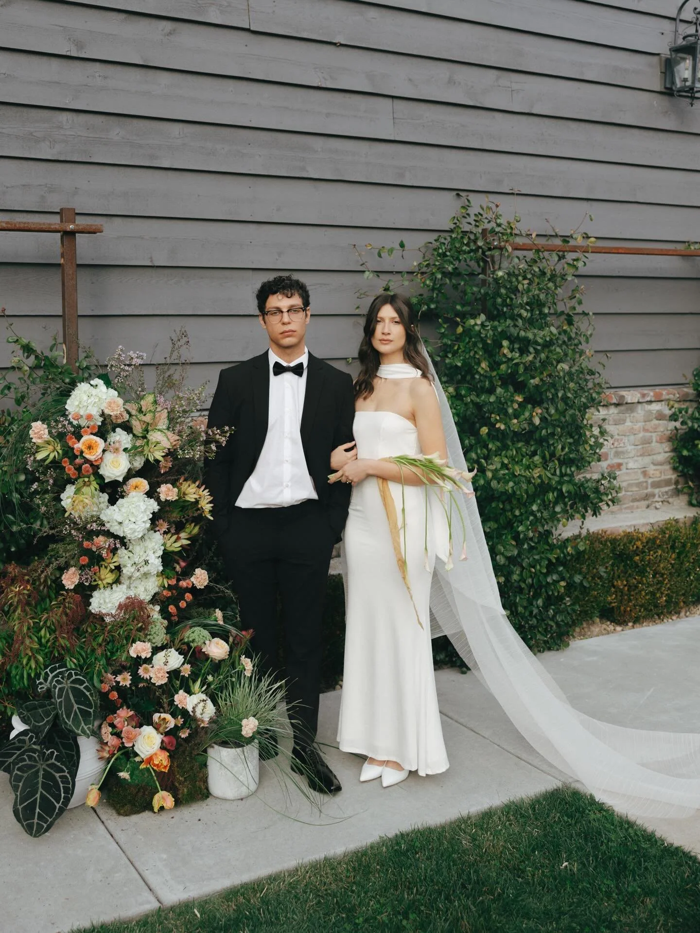 Timeless, romantic beauty at the National Exchange Hotel.

A collaborative styled shoot celebrating elegance, organic movement, and the beauty found in imperfection. 

Forever grateful for the talented creatives who made this possible:
Planner - @hon