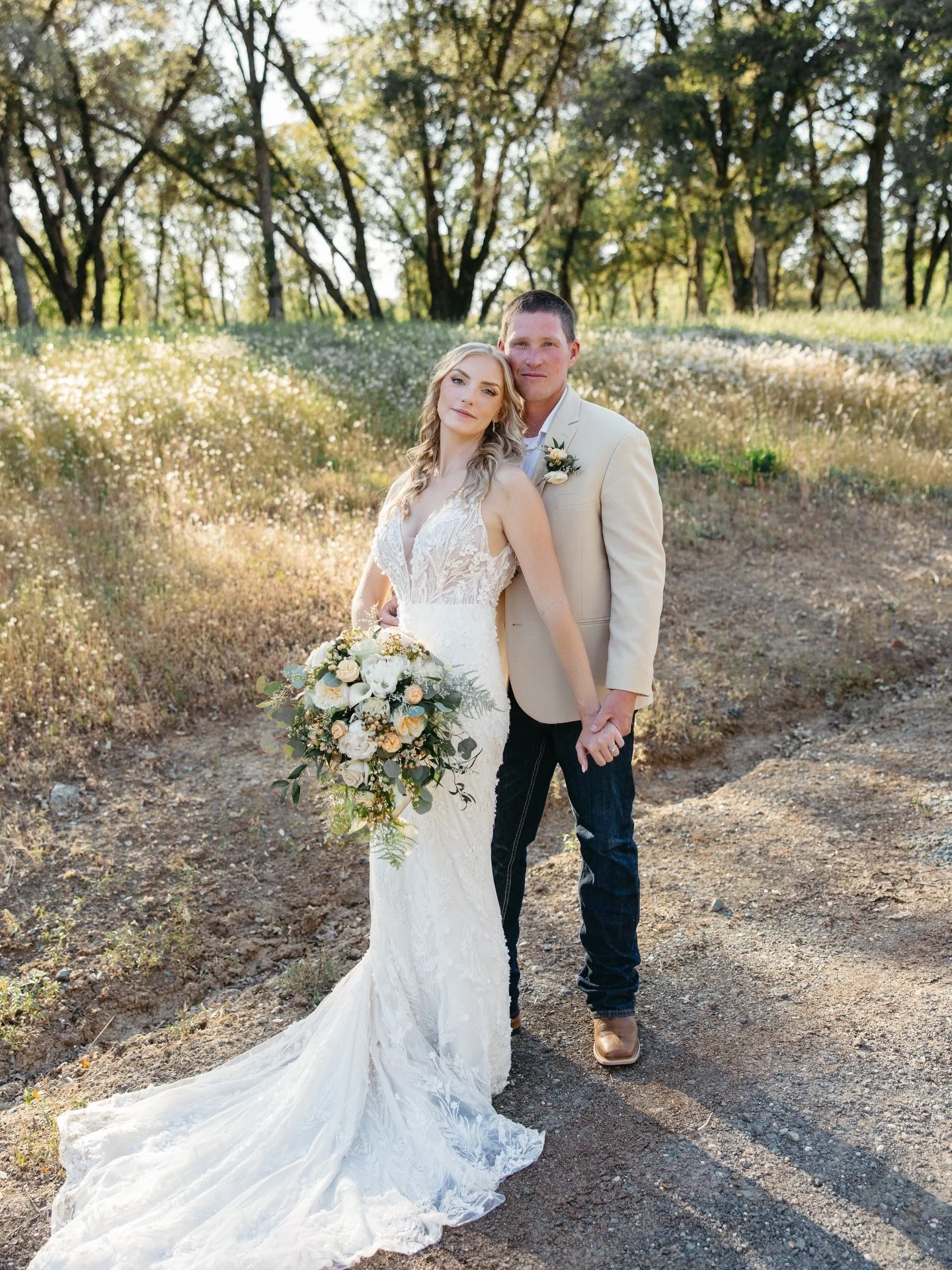 The warmth of this wedding will stay with us for a long time 🤍🌿

Andrea &amp; Austin, we&rsquo;re so grateful we got to document your story and celebrate alongside you.

Photography: @bryangallagherphoto 
Beauty: @luxeestheticsbymaddie 
DJ: @showti