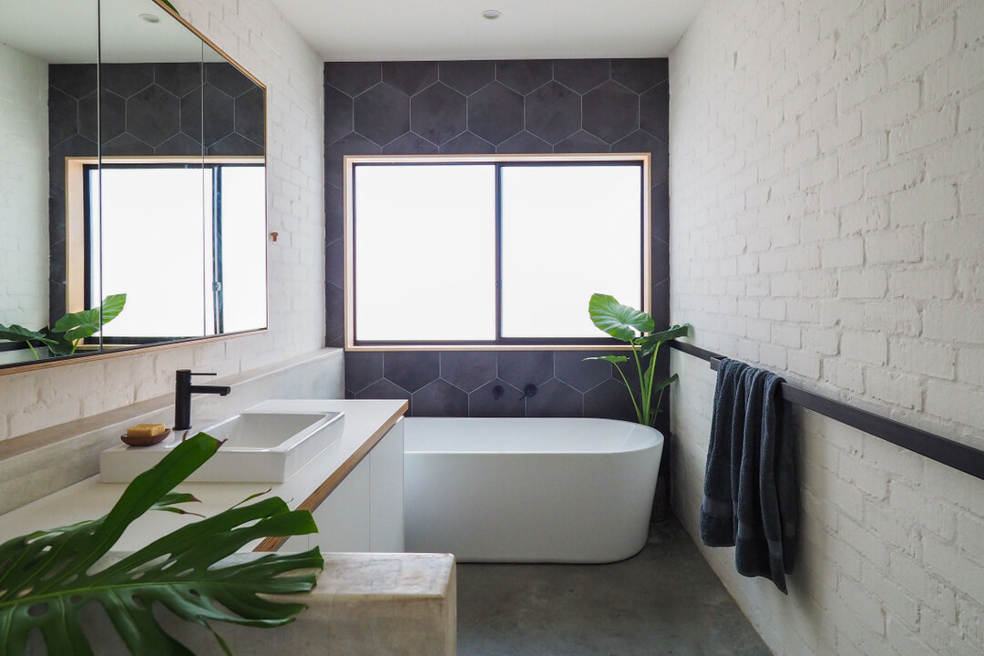 Honeysuckle House - main bathroom. ​​​​​​​​
​​​​​​​​
Building Designer - @lurieconcepts​​​​​​​​
​​​​​​​​
#blackpointconstruction #margaretriver #cowaramup #builder #house #home #design