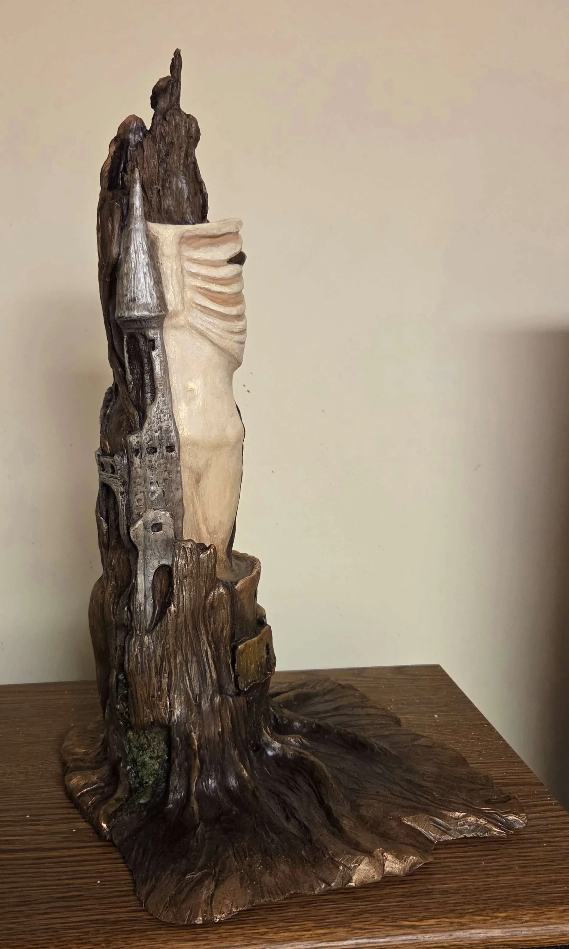 "Witness"
Ceramic, acrylic paint
