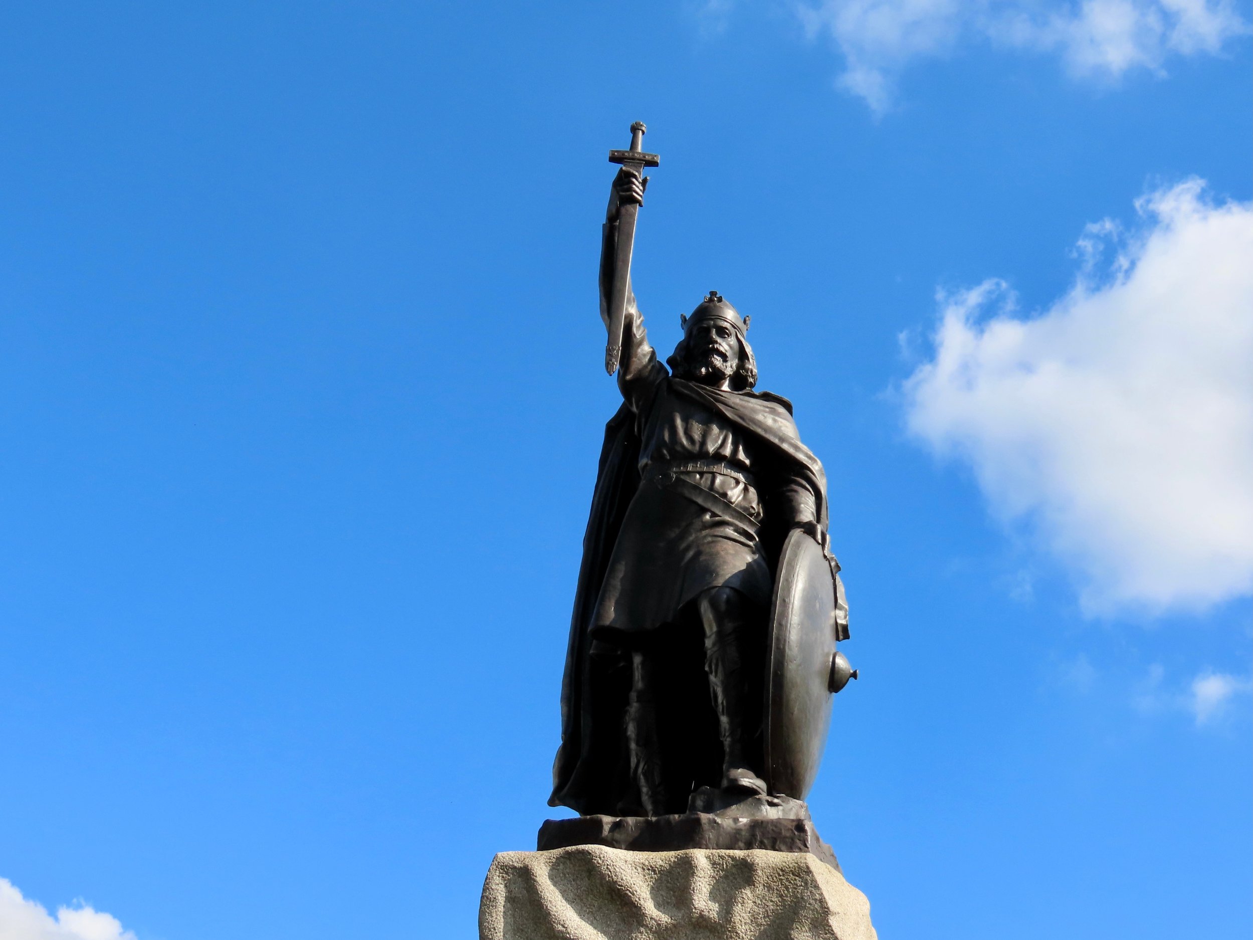 King Alfred's Statue