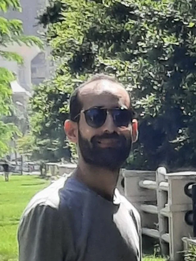headshot.jpg
