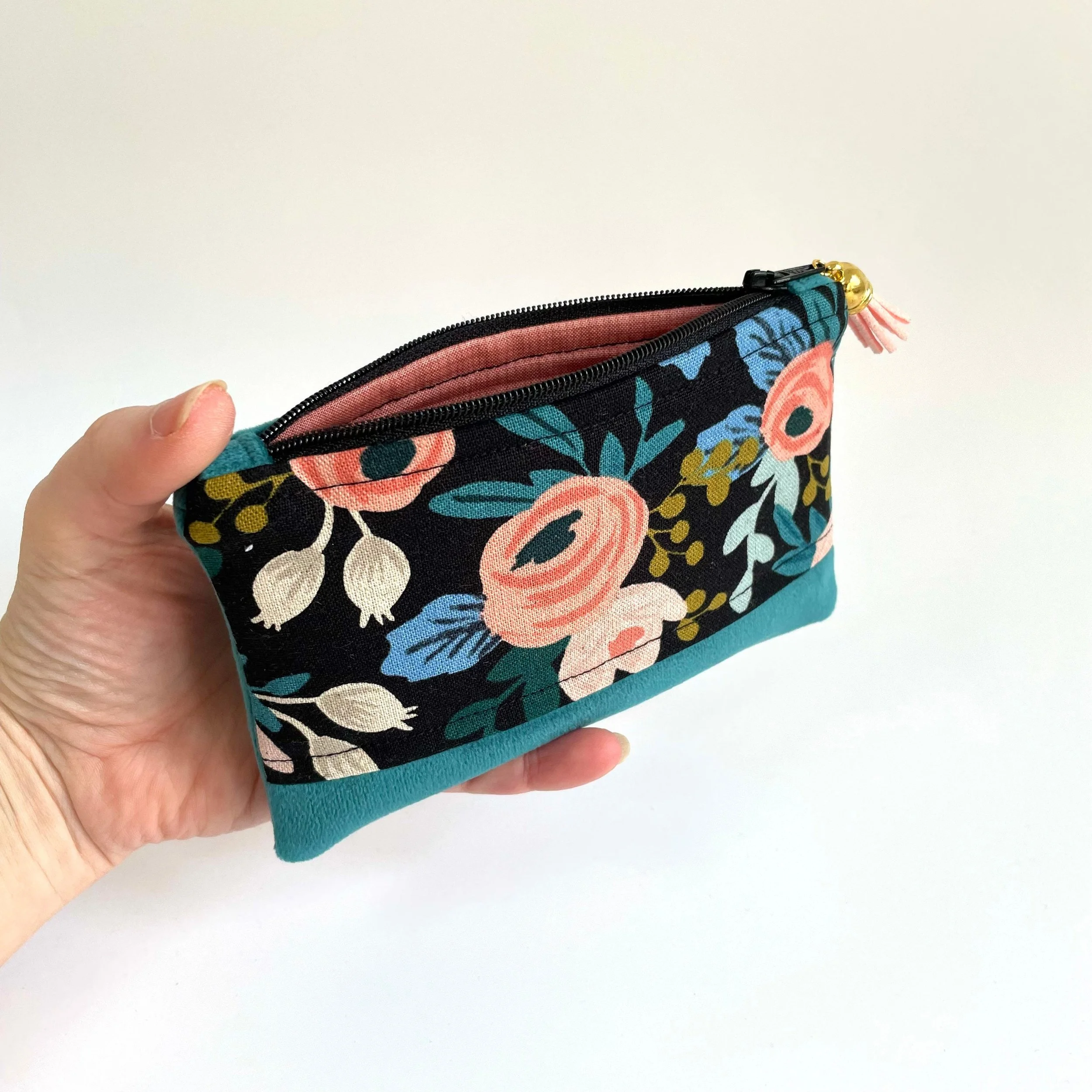 https://i.etsystatic.com/6258540/r/il/5d553b/3590687248/il_fullxfull.3590687248_fyfm.jpg