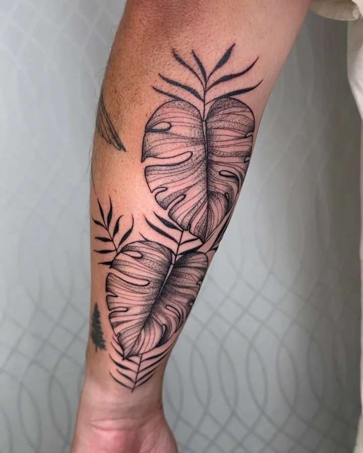 You never know what will tempt me enough to come out of maternity leave at least for a day 😛

As always huge shout out to @nanderrs for coming back for more 😂 this is what #20 something 😅

#renofineline #renotattooartist #westcoasttattoo #femaleta