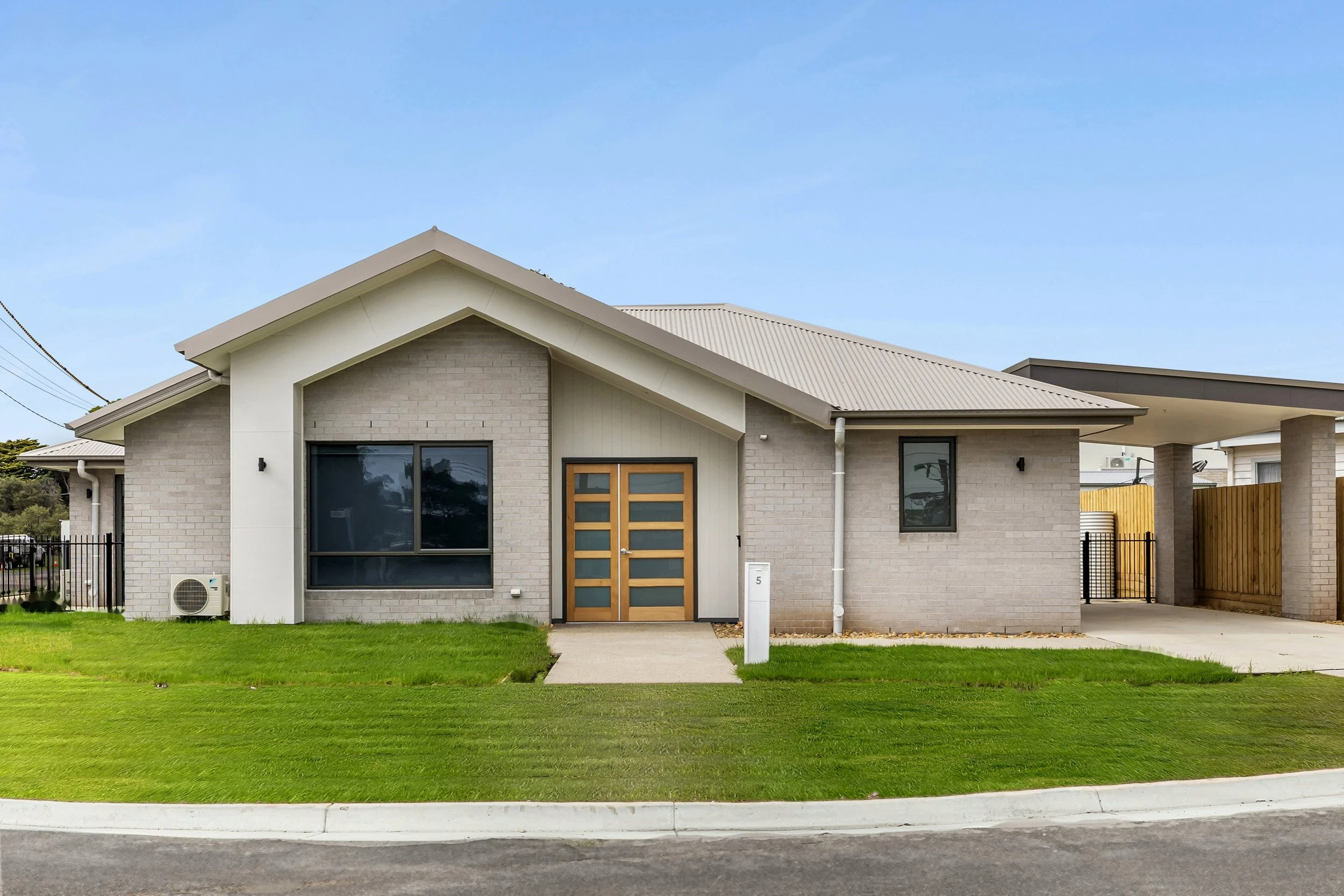 Rosebud SDA: Available for tenants