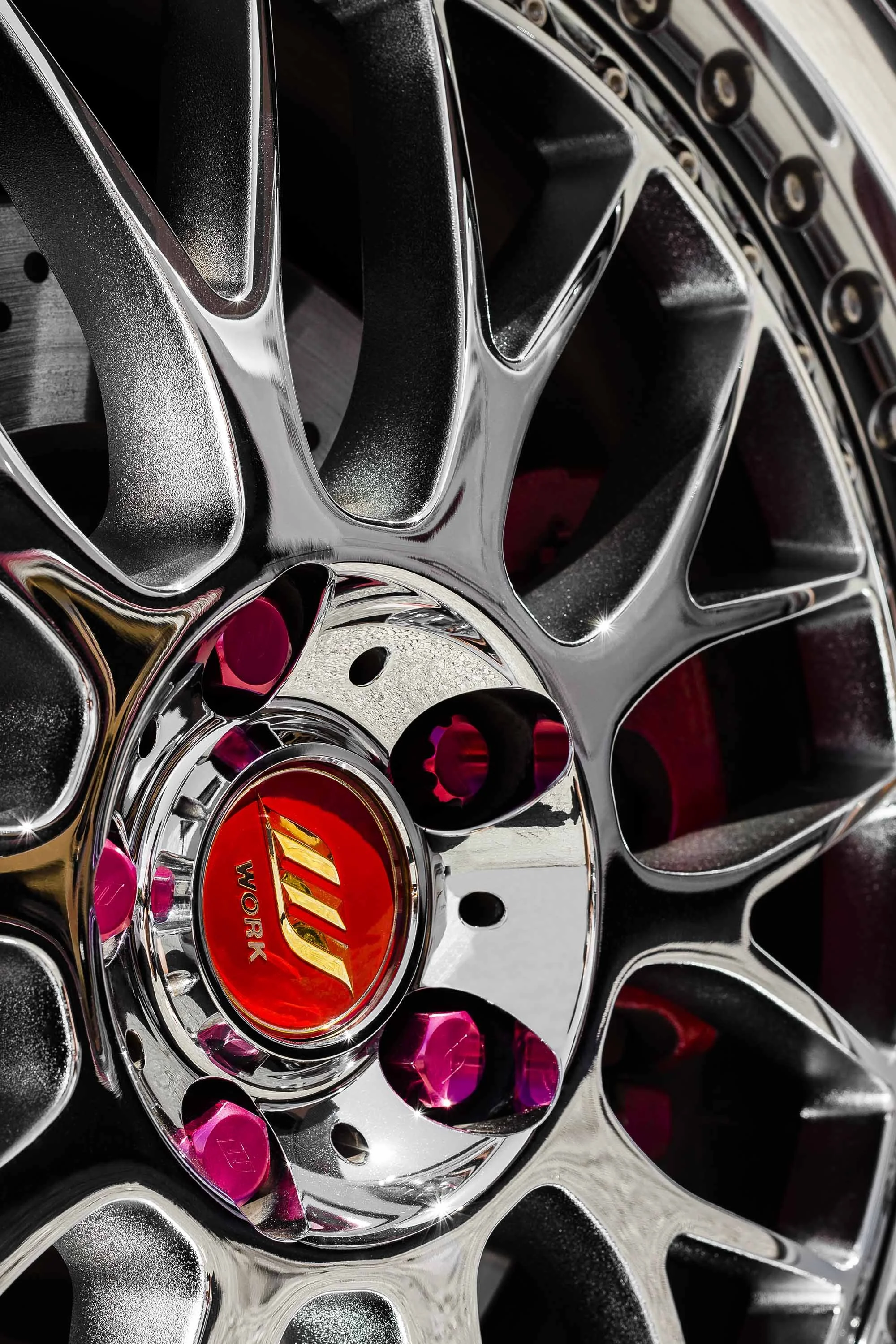 moded-auto-rims-closeup.jpg