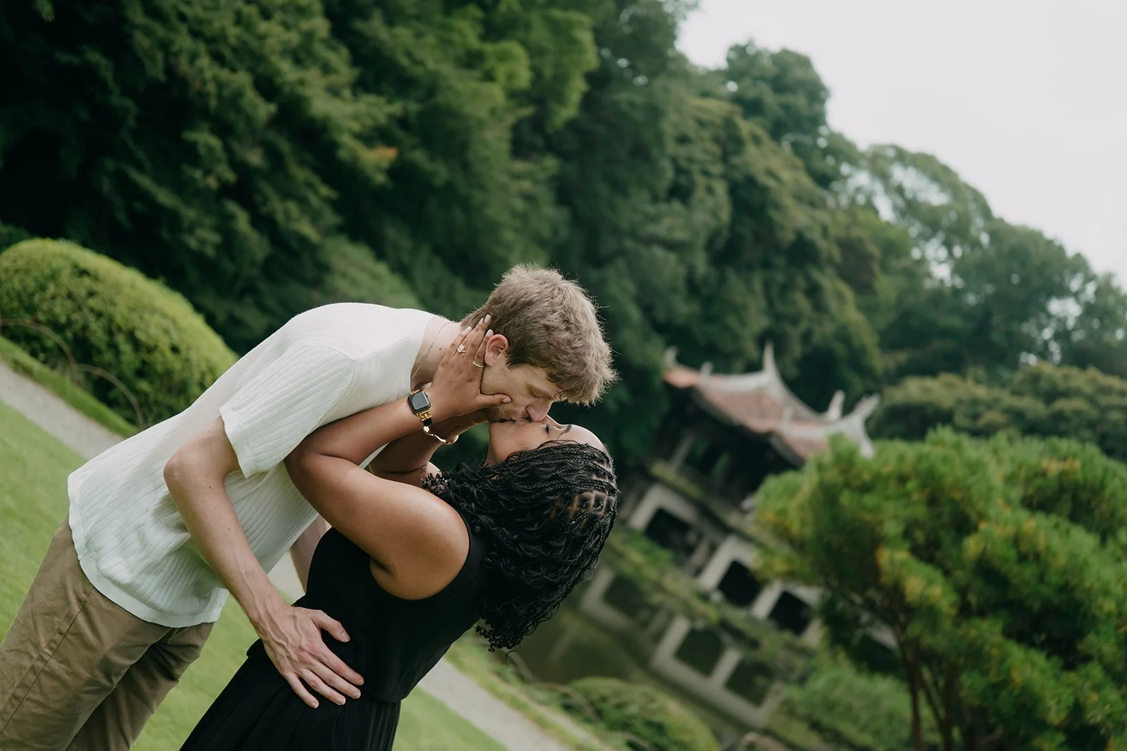 A Surprise Proposal in the Garden of Shinjuku Gyoen