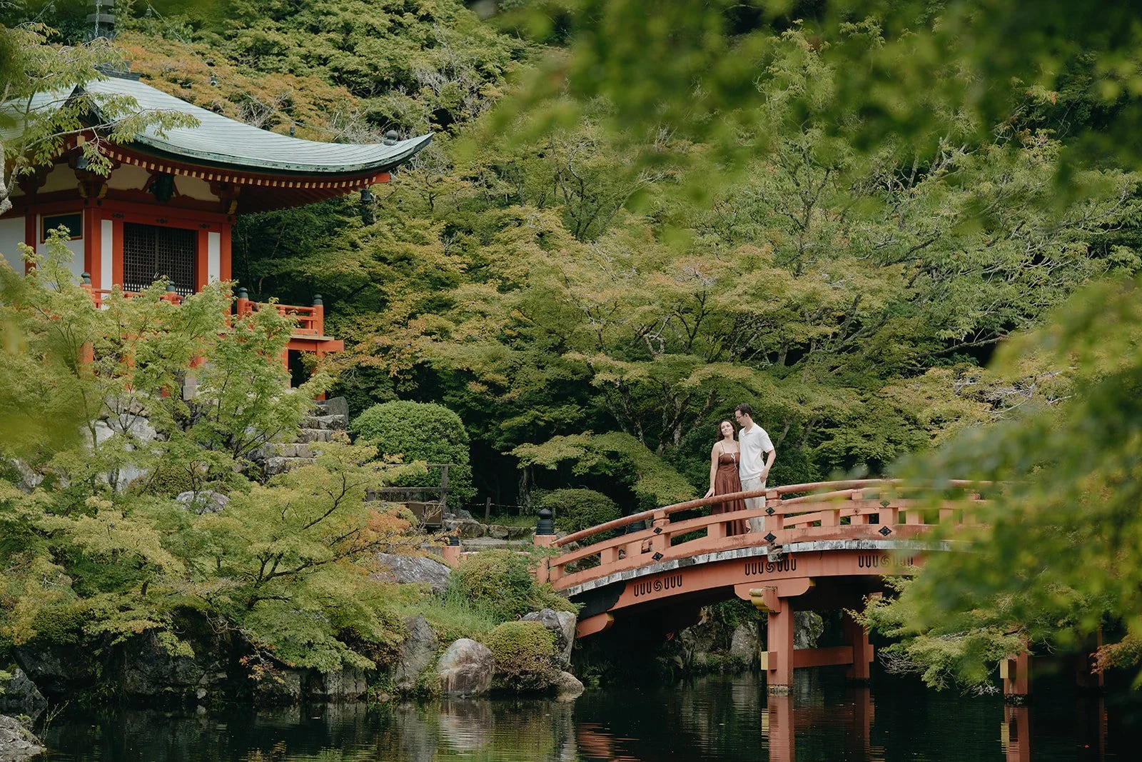 A Riverside Proposal in One of Kyoto's Most Beautiful Neighborhoods