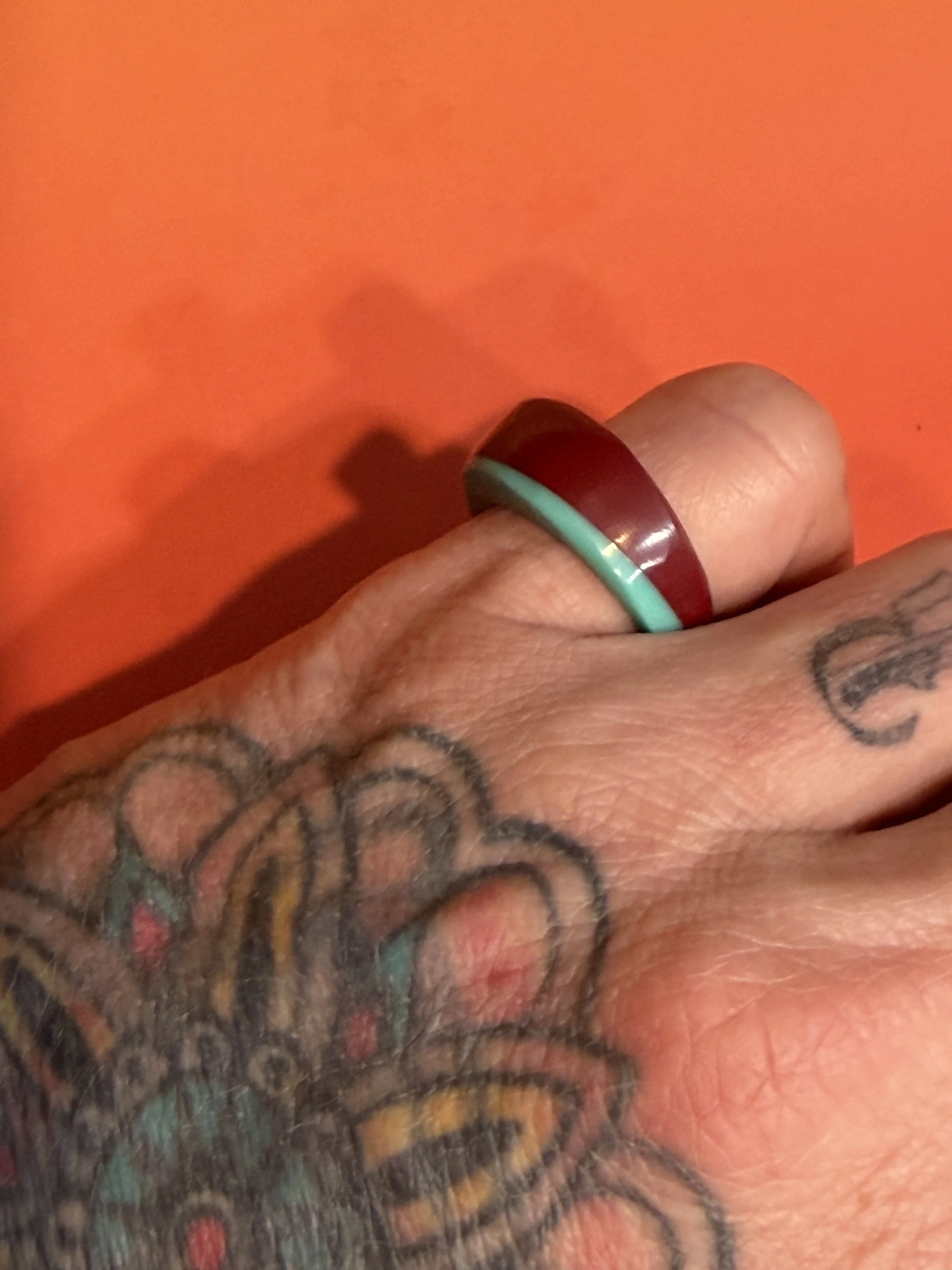 BURGUNDY AND MINT VINTAGE BILLIARD SCRAP 'PRISON-STYLE' RING SIZE 8