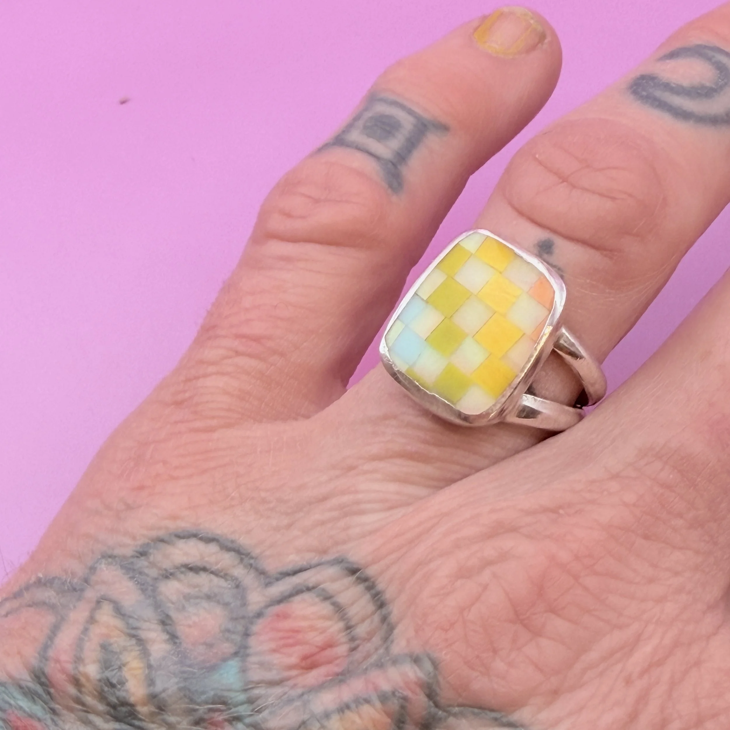 PASTEL OMBRE SPARKLE CHECKERBOARD RING - SIZE 8