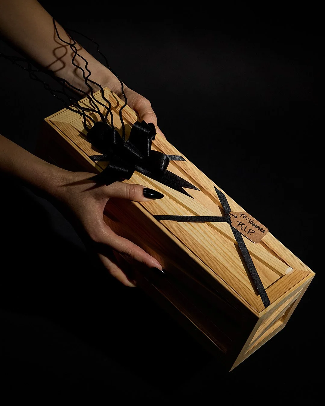 2025_67002503_Wooden_Wine_Boxes_3_Social_Halloween_1080x1350.jpg