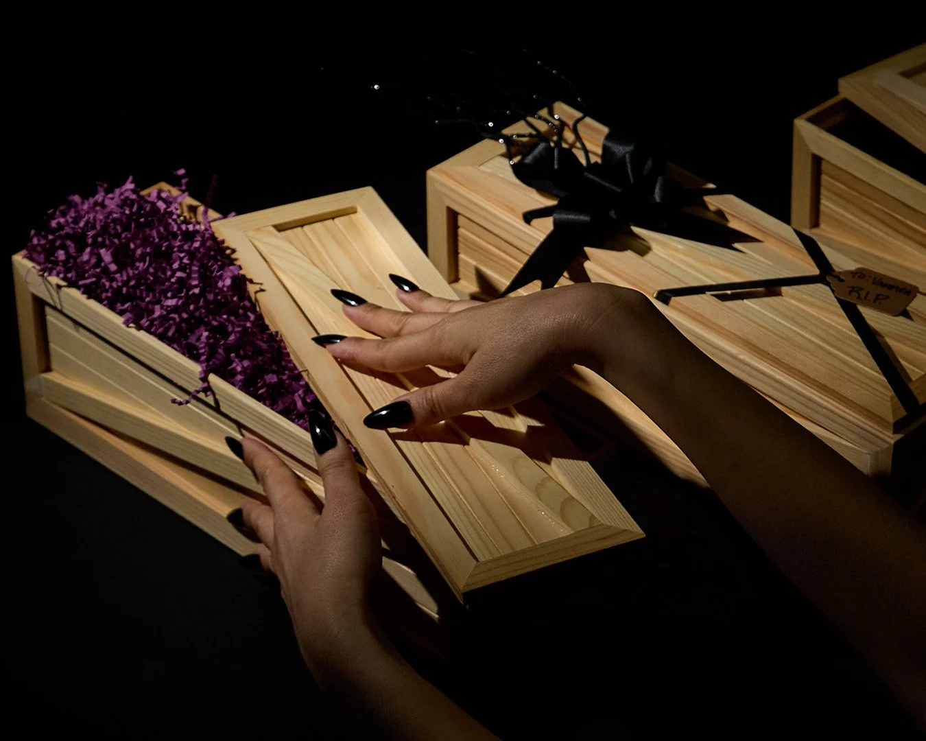 2025_67002503_Wooden_Wine_Boxes_5_Social_Halloween_1080x1350.jpg