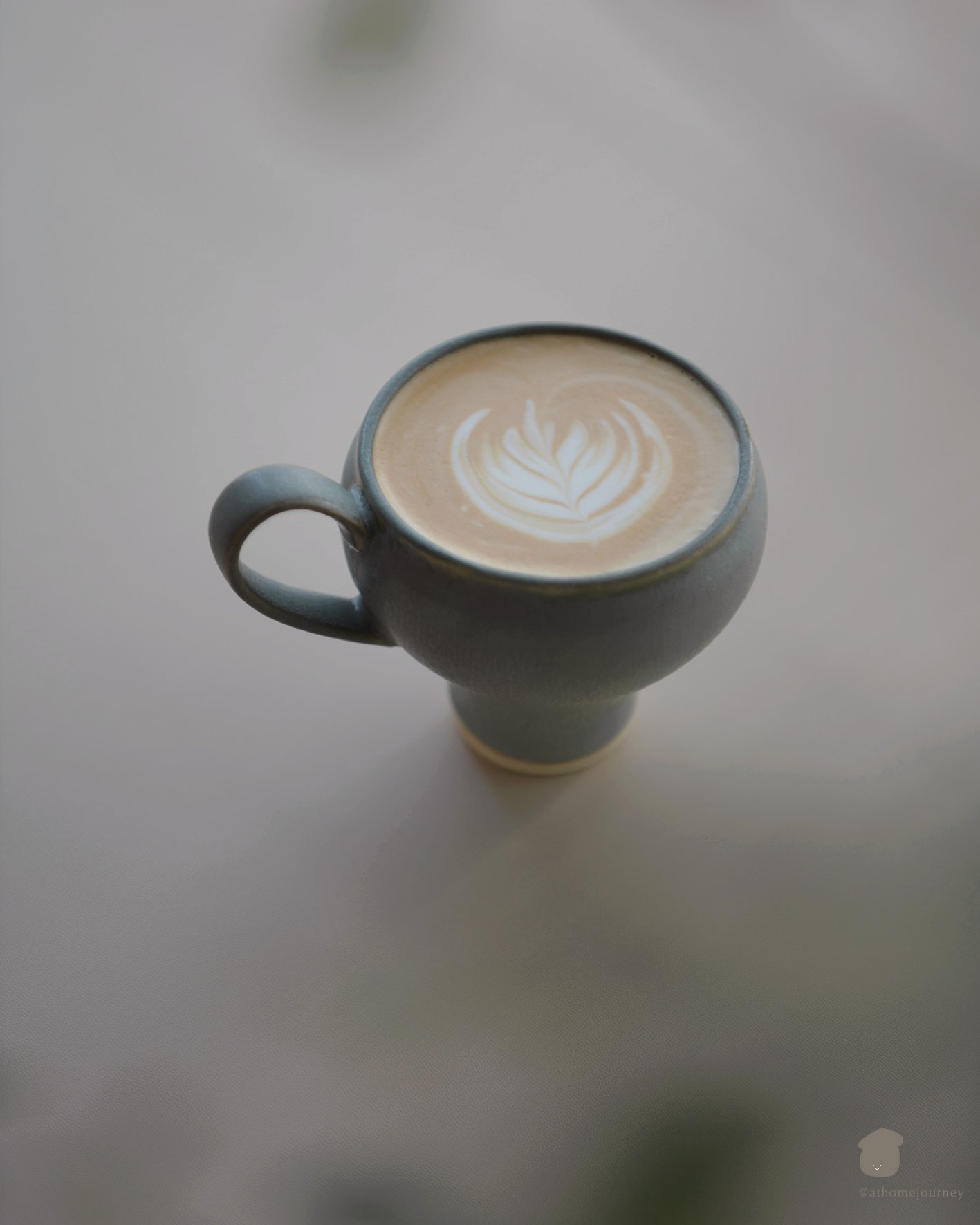 aps_AHJ_bluecup-3 .jpg