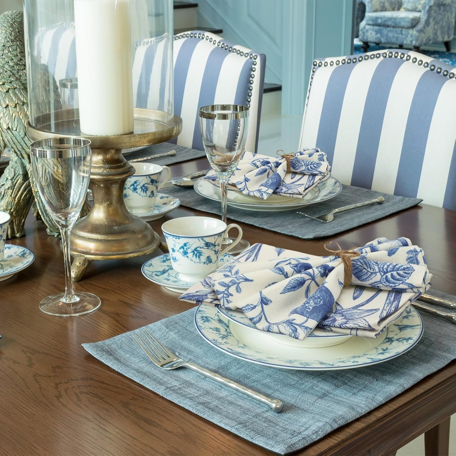 BLUE AND WHITE FLORAL NAPKIN.jpg