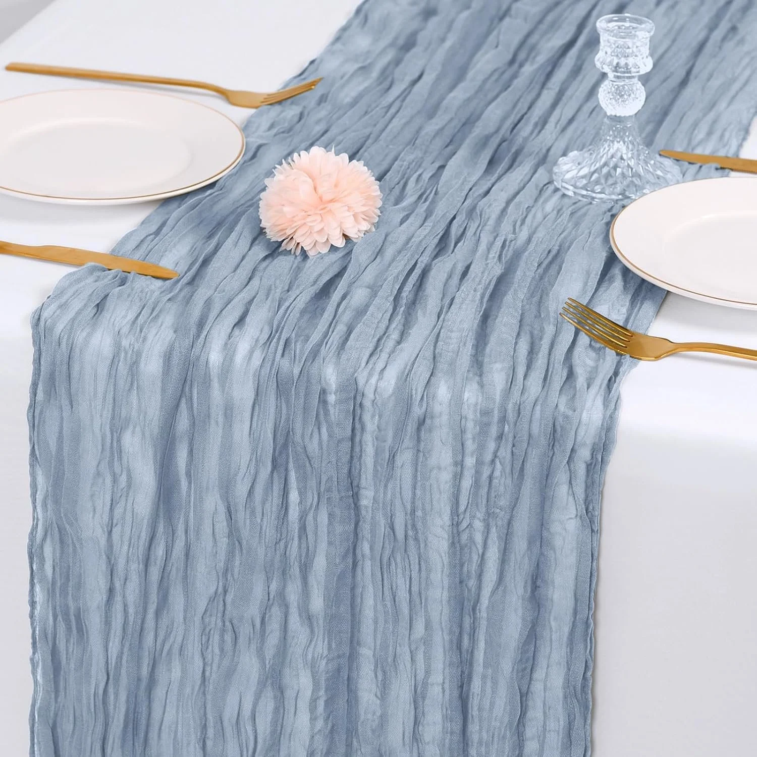 DUSTY. BLUE RUNNER.jpg