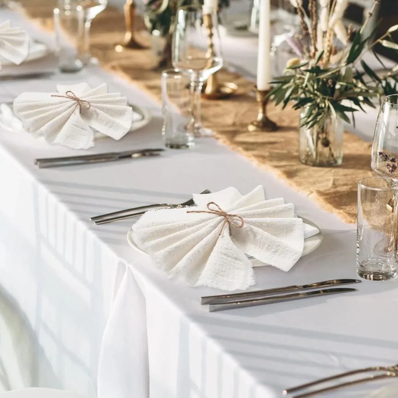 white+cotton+napkins+2.jpg